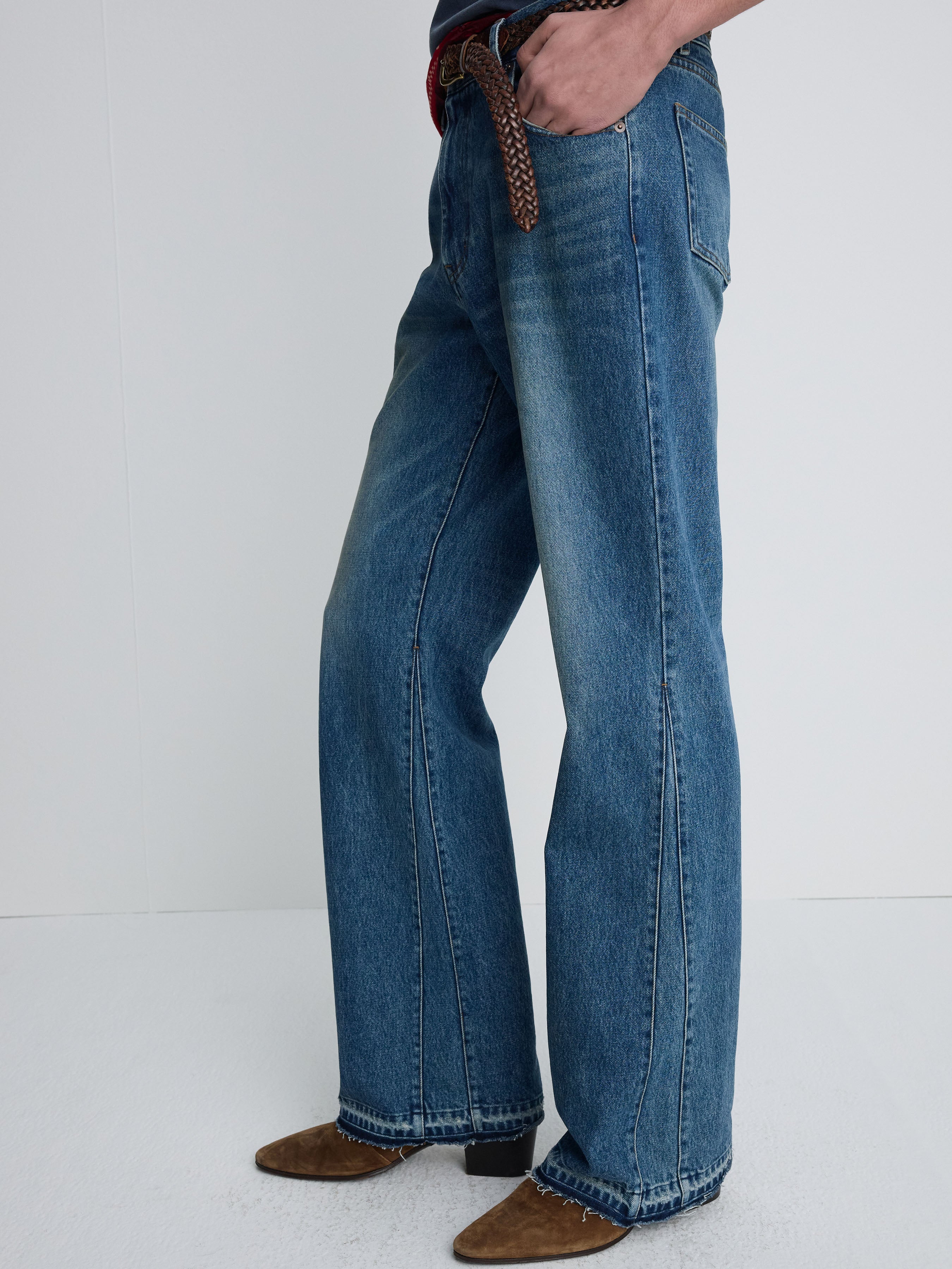 (2026/05/29 Open) FLARED-LEG RECONSTRUCTED DENIM JEANS_ VINTAGE BLUE