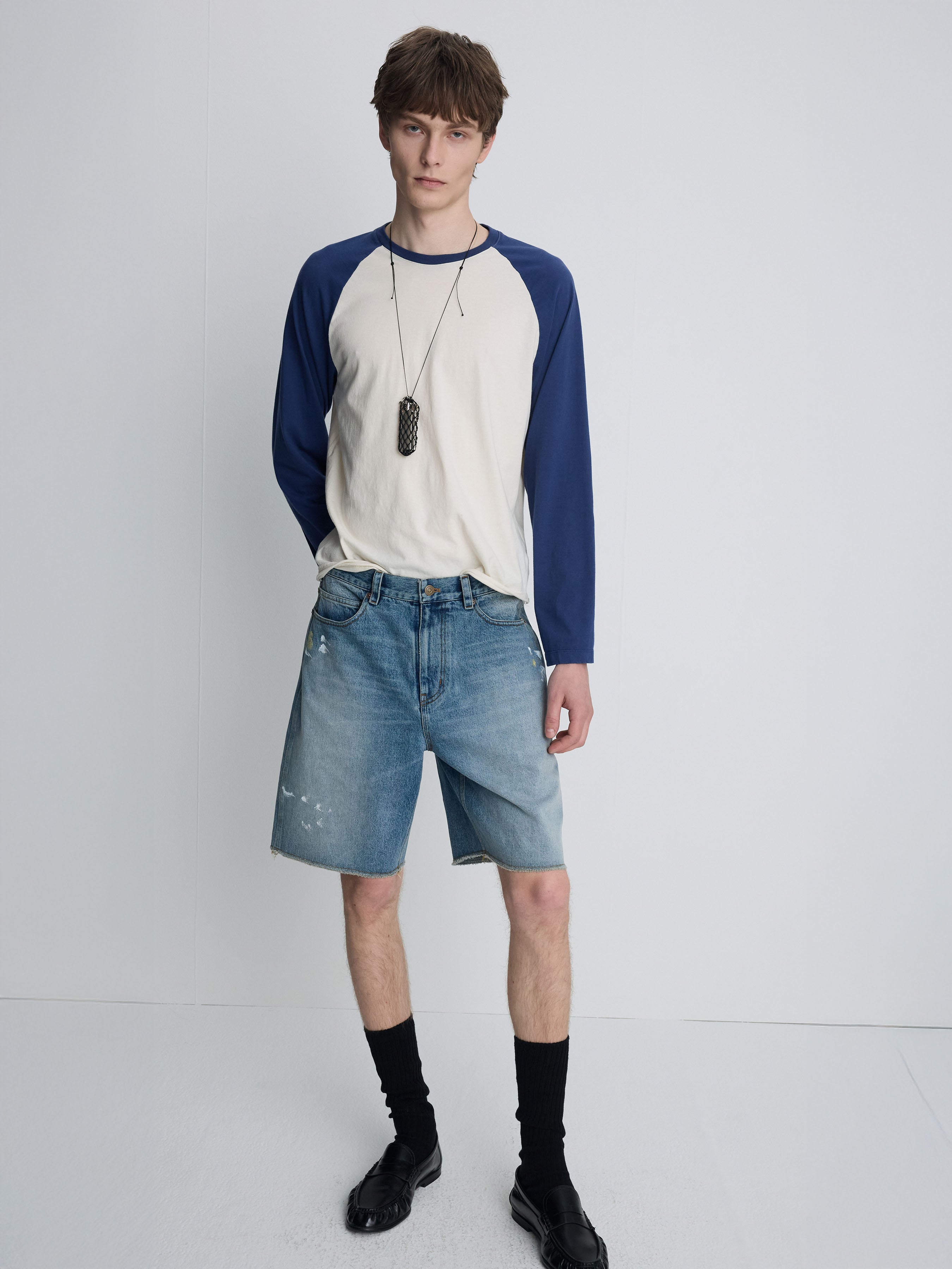 HAND-PAINTED RAW HEM DENIM SHORTS_ VINTAGE BLUE