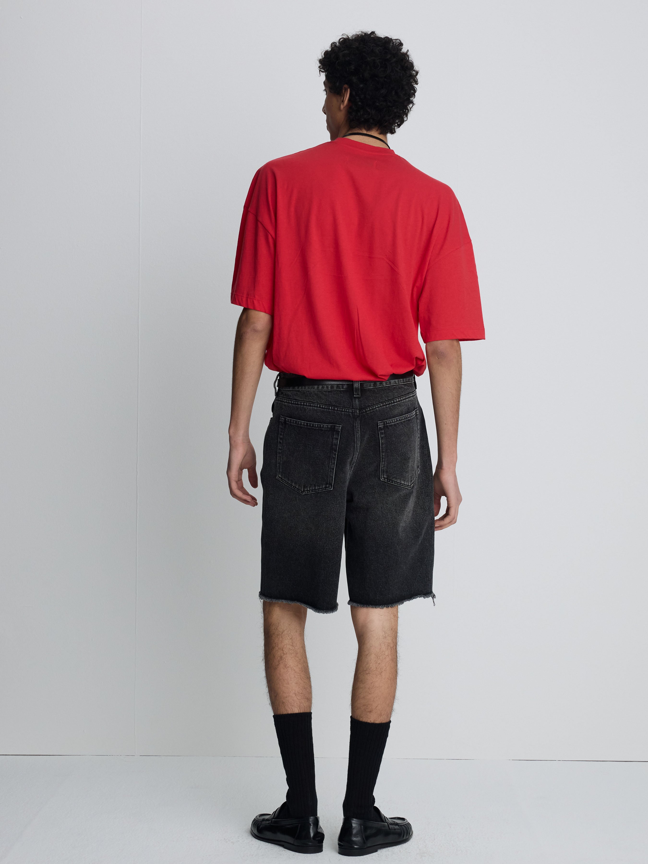 RAW HEM DENIM SHORTS_ VINTAGE BLACK