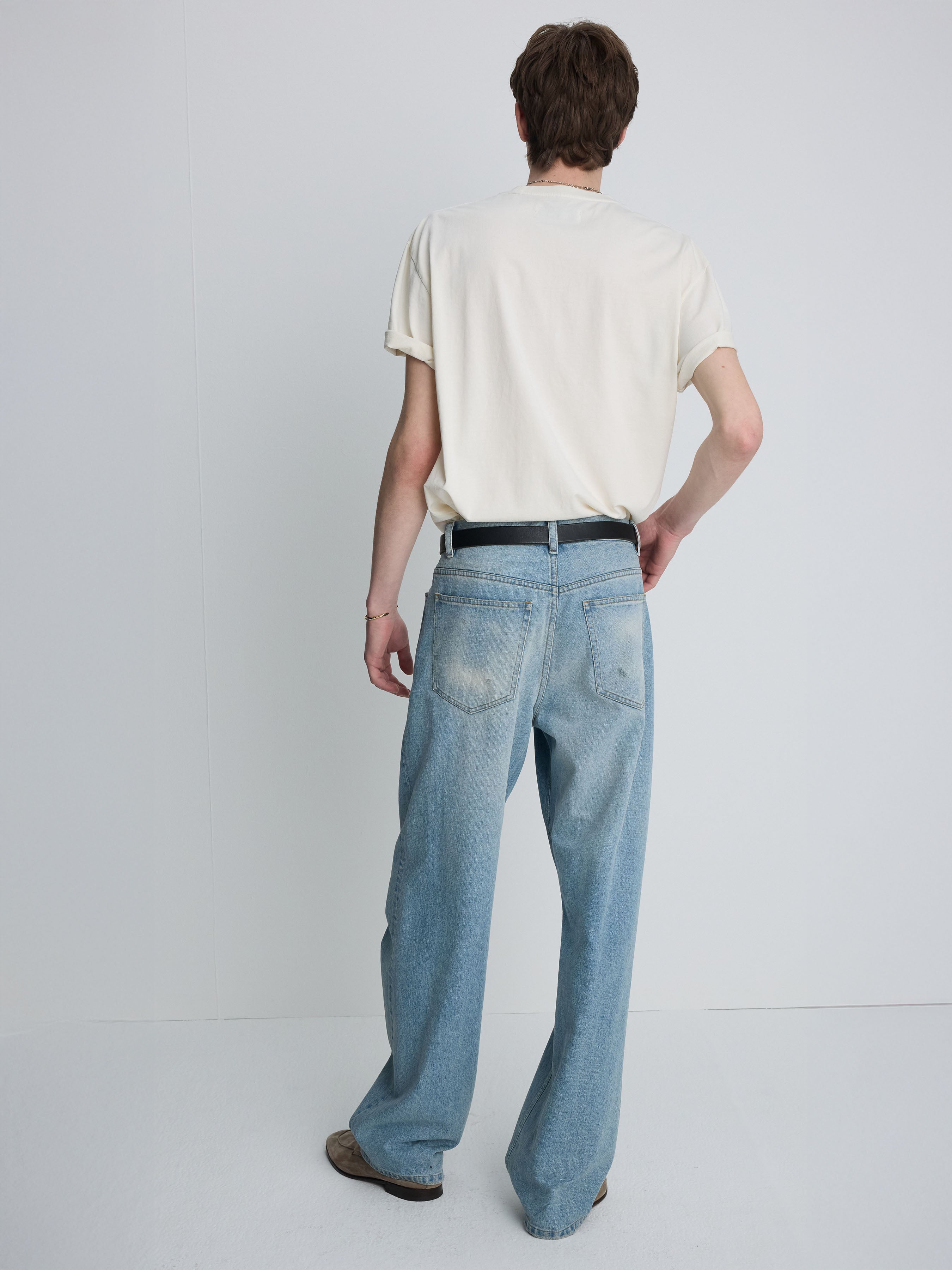 WIDE TAPERED LOW DENIM JEANS_ FADED LIGHT BLUE