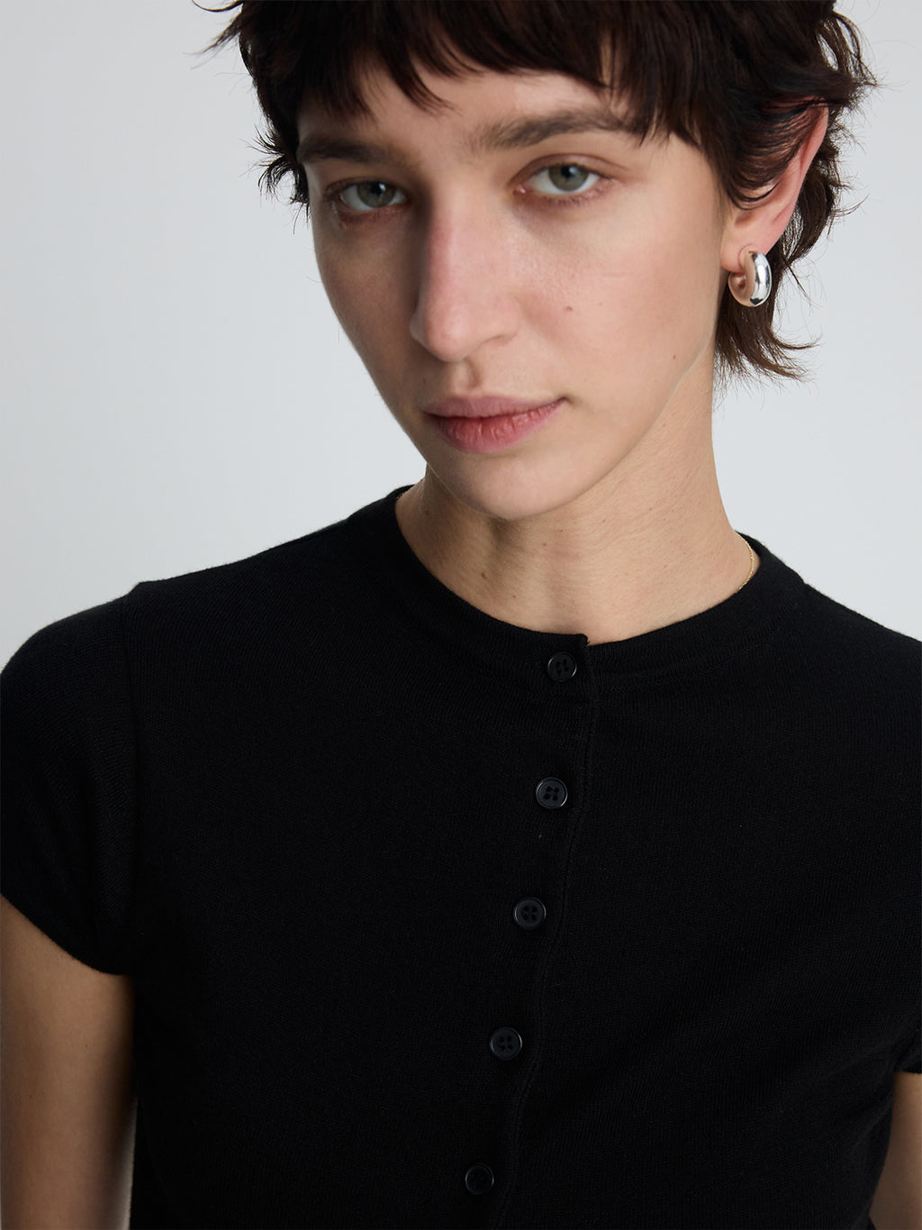 (W) SILK COTTON CAP SLEEVE CARDIGAN_ BLACK