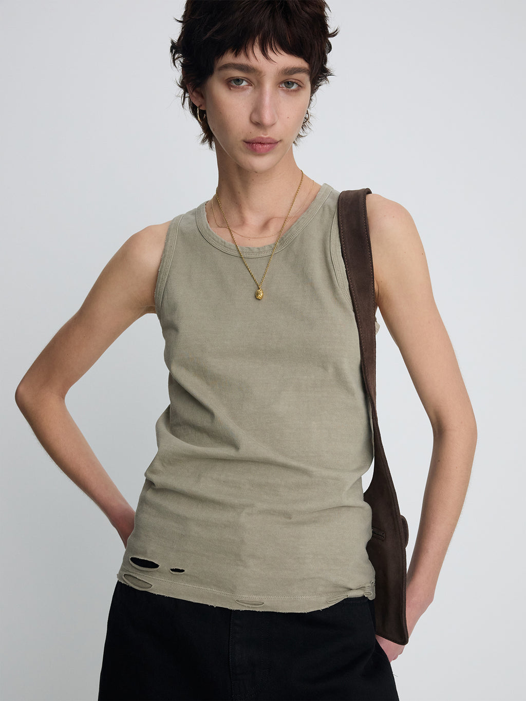 (W) HAND-DISTRESSED REGURAL TANK TOP_ PALE OLIVE