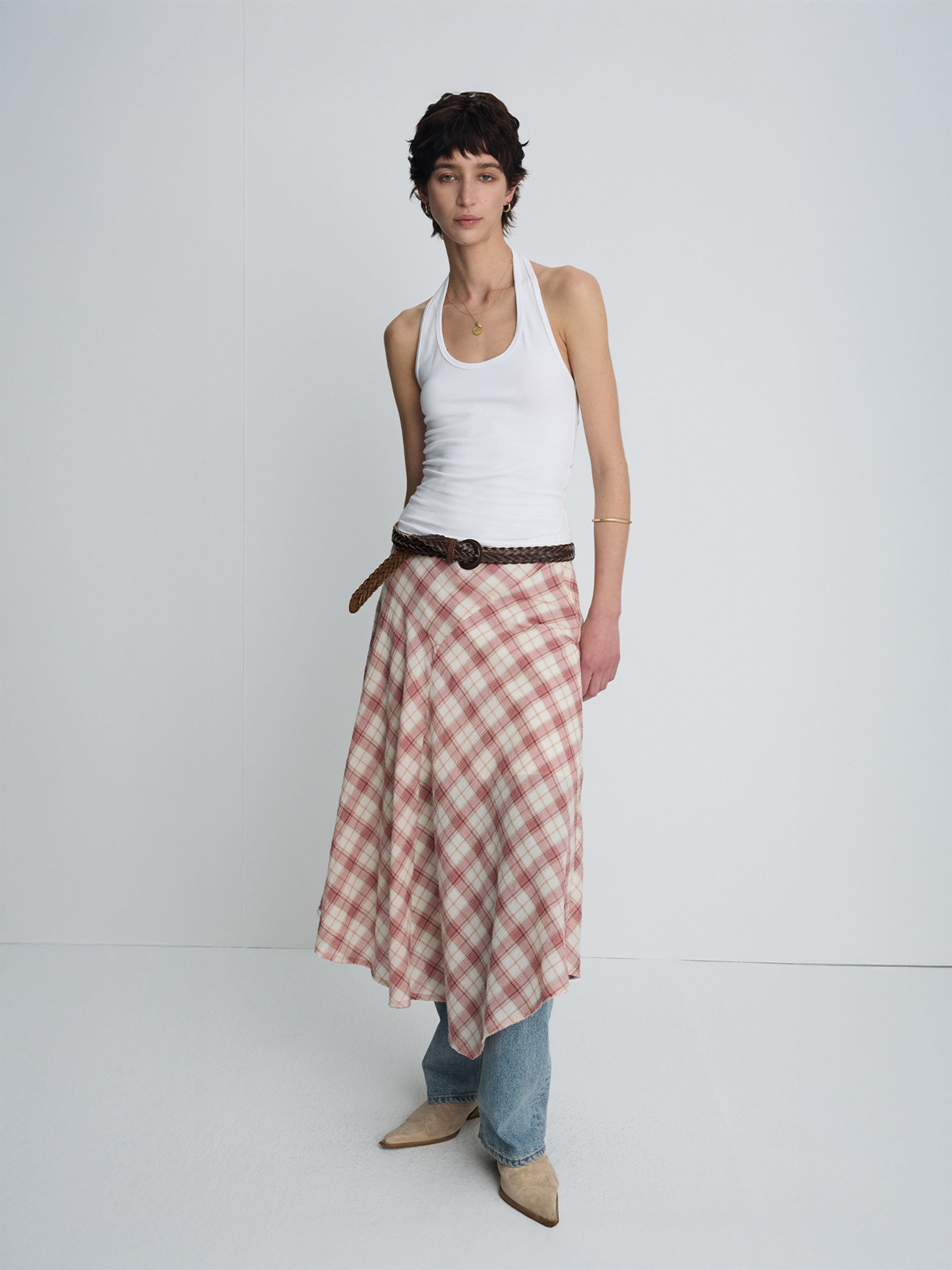 (W) HALTER-NECK SLEEVELESS TOP_ OFF WHITE