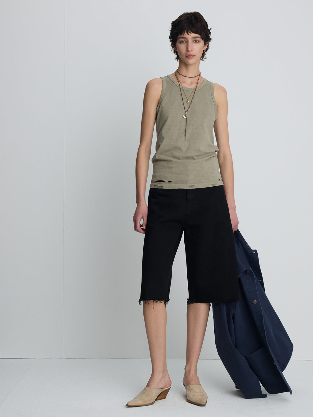 (W) HAND-DISTRESSED REGURAL TANK TOP_ PALE OLIVE