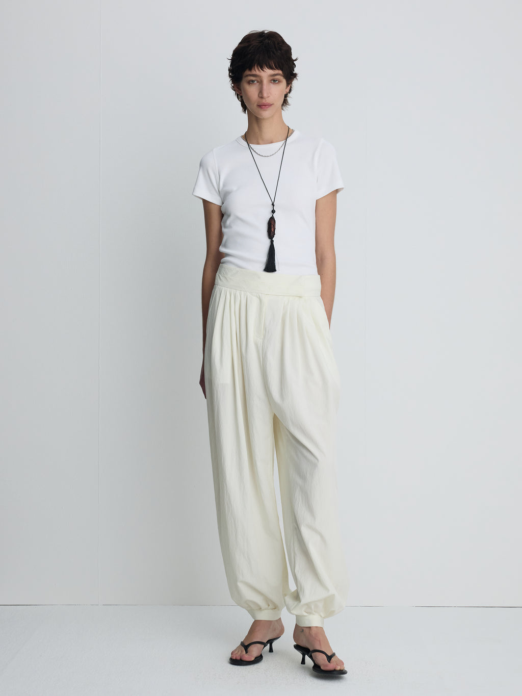 (W) RIBBED HALF SLEEVE T-SHIRTS_ WHITE