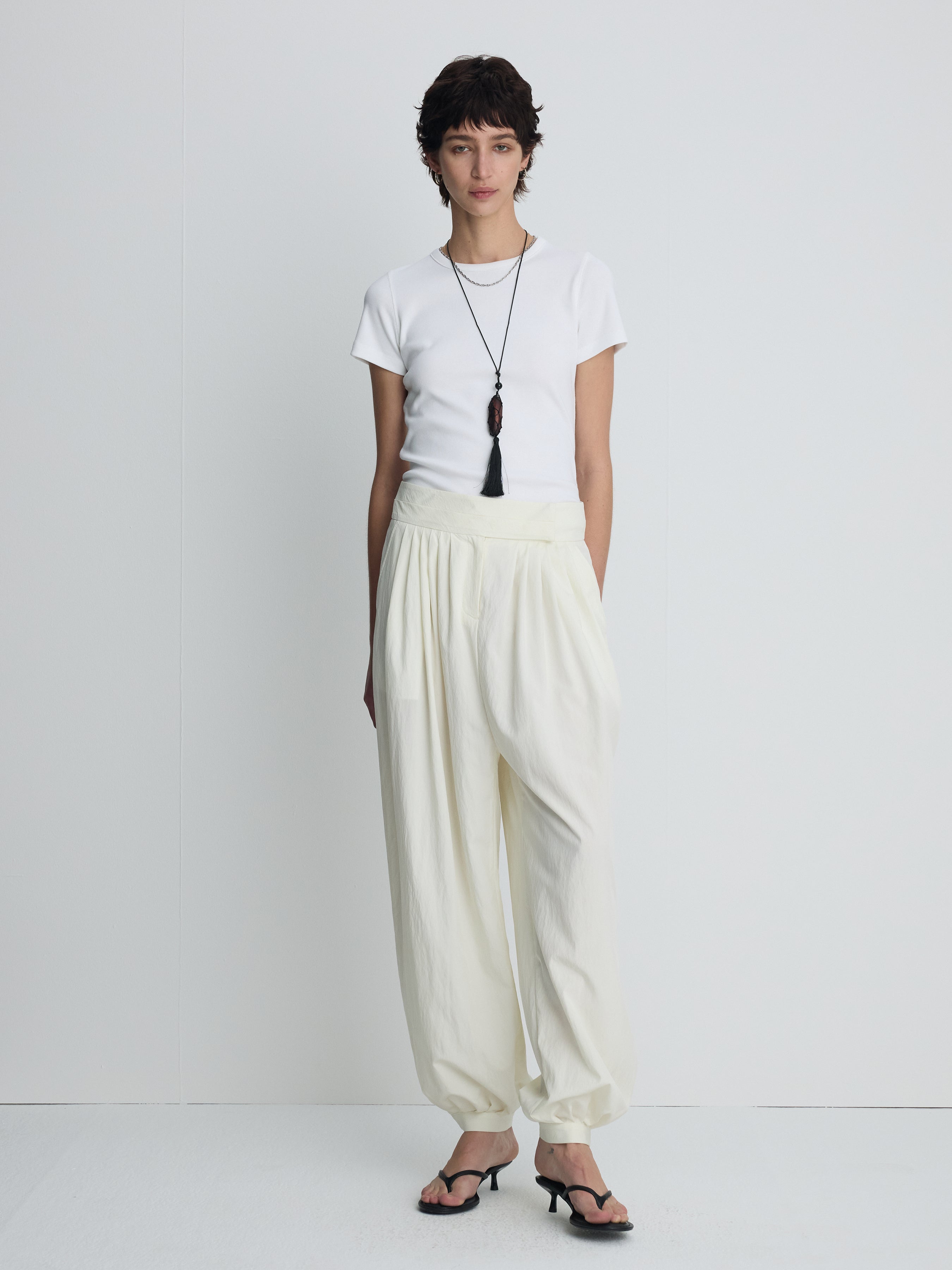 (W) RIBBED HALF SLEEVE T-SHIRTS_ WHITE