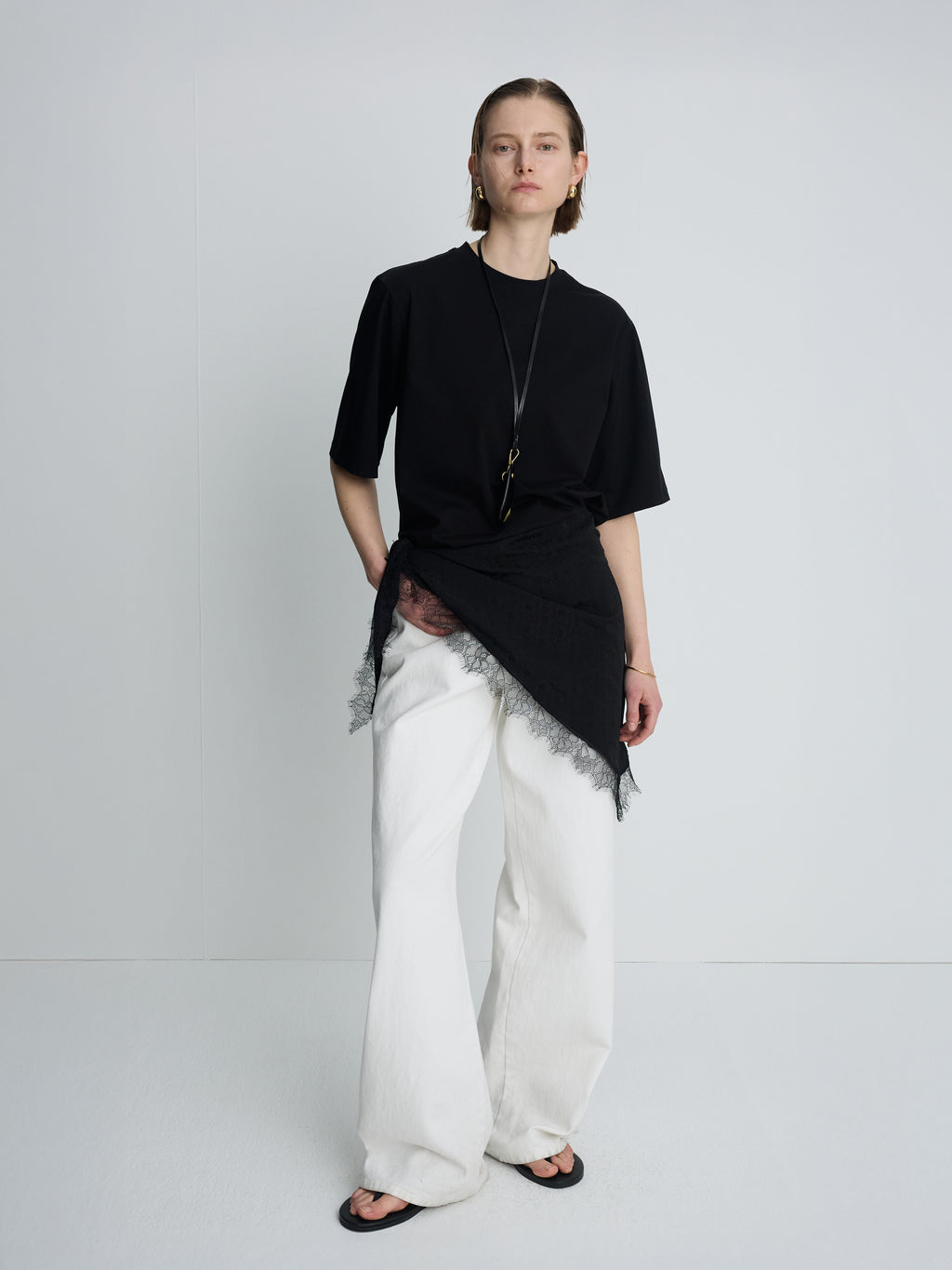 (W) HIGH-DENSITY RELAXED COTTON T-SHIRT_ BLACK