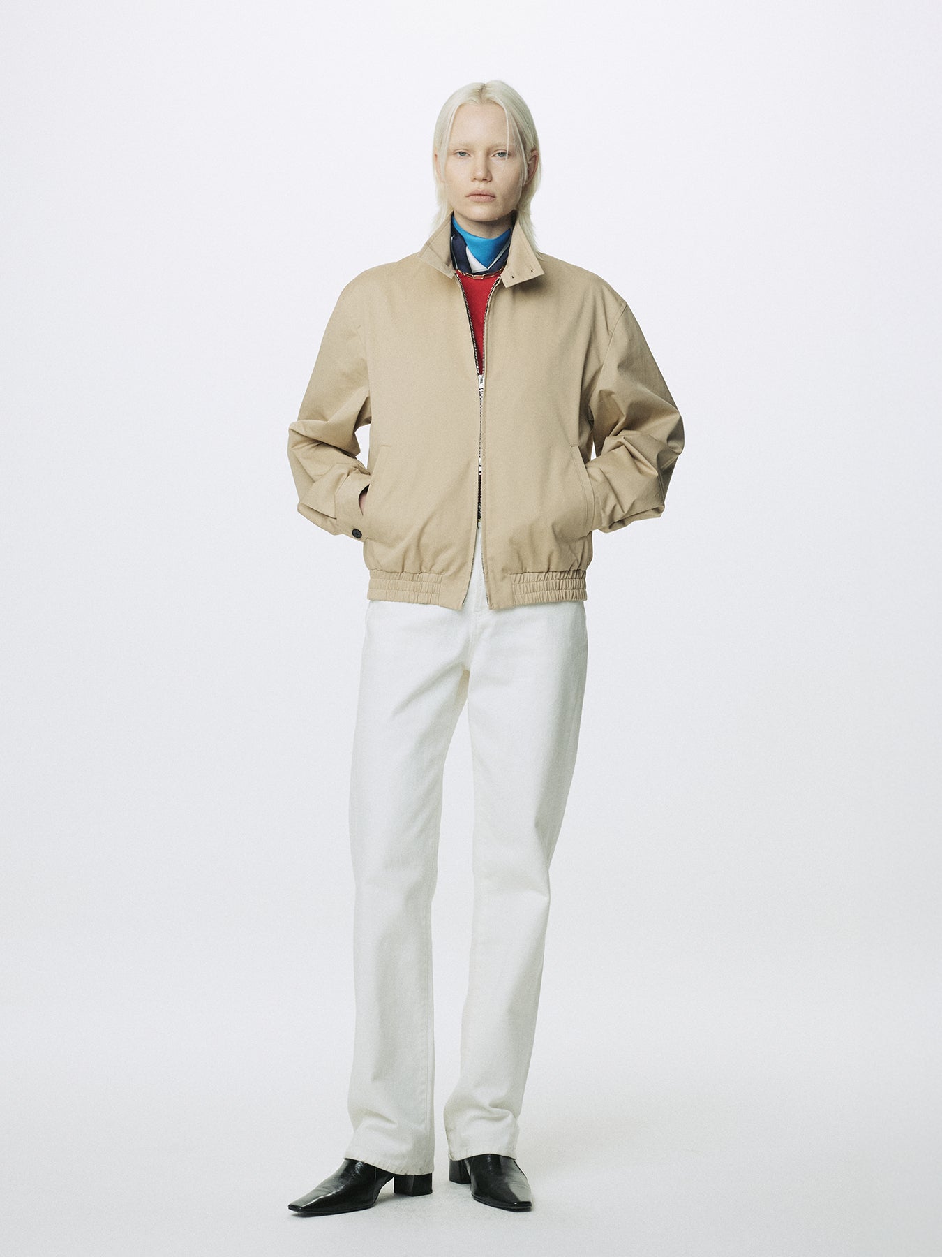(W) TWISTED SEAM STRAIGHT-LEG DENIM JEANS_ OFF WHITE