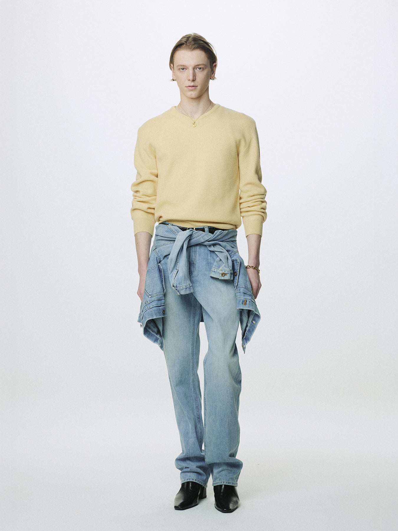 SUPER FINE WOOL COMMANDO V-NECK KNIT_ PALE YELLOW