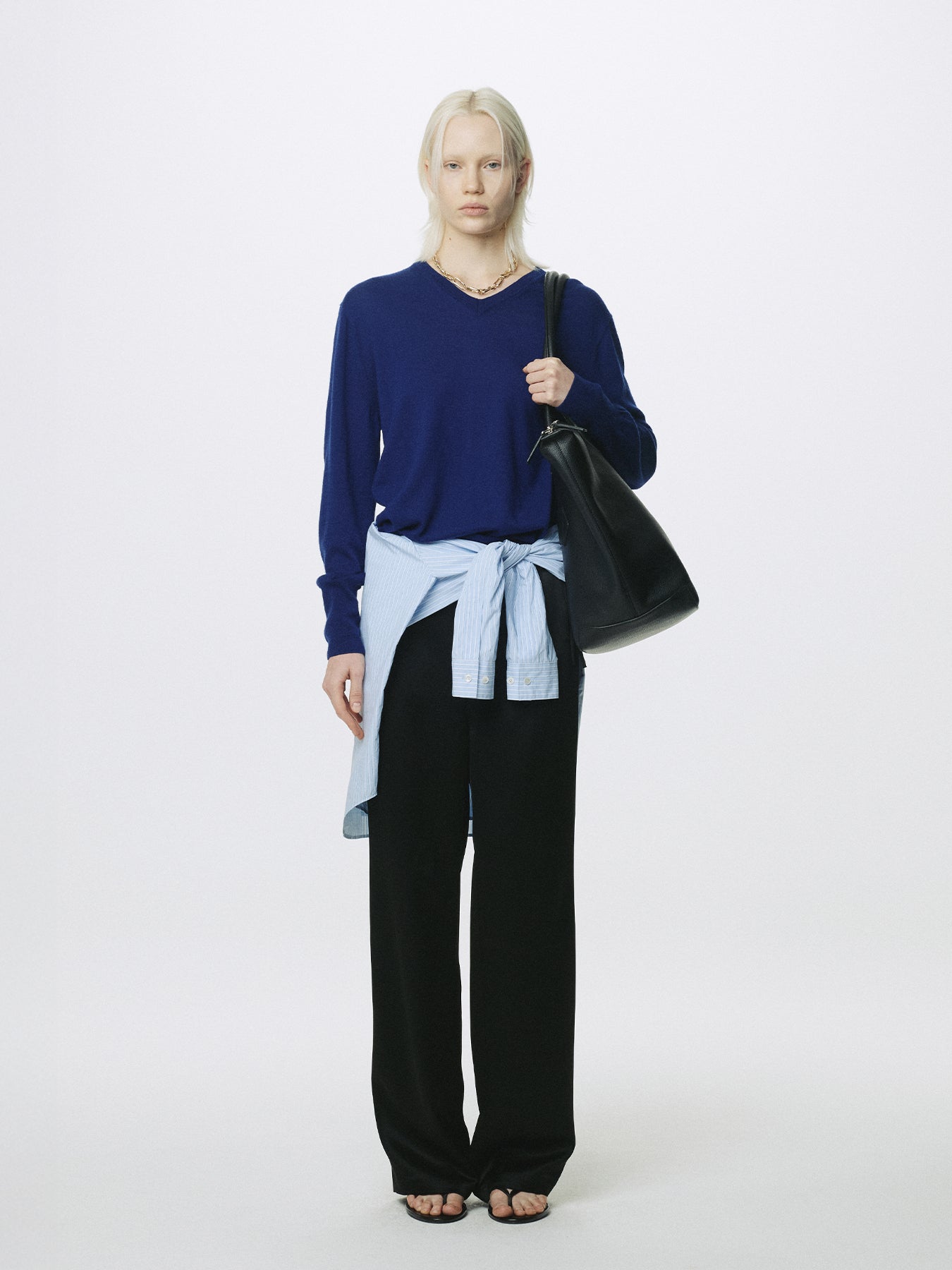 (W) AIRY CASHMERE V-NECK_ BLUE