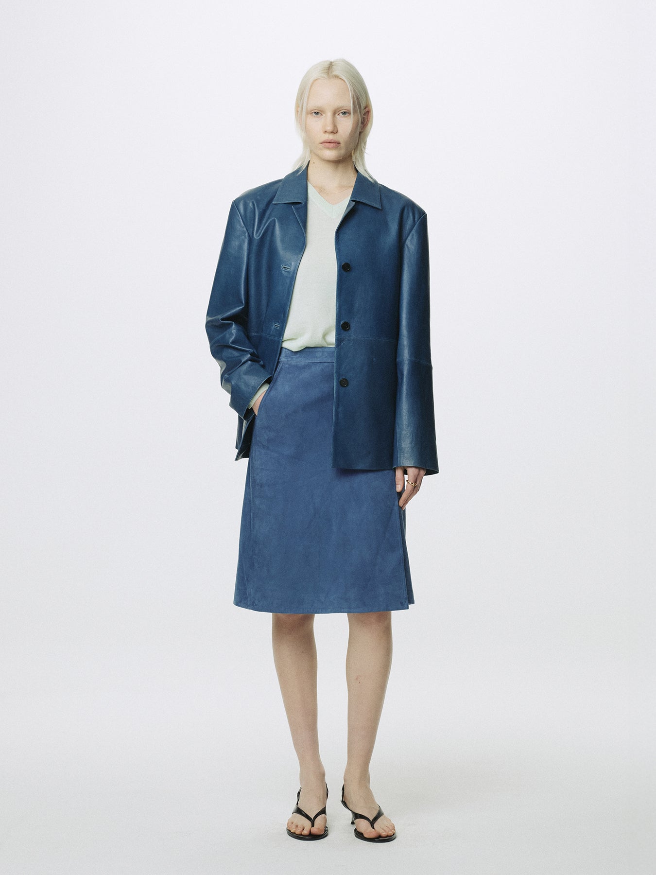 (W) GOAT SUEDE WRAP SKIRT_ MID BLUE