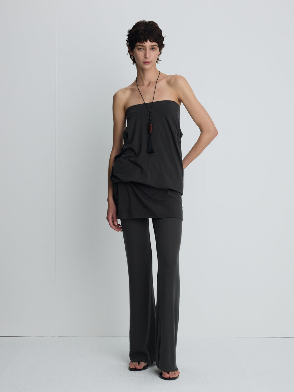 (W) TENCEL RIBBED FLARED PANTS_ OLIVE CHARCOAL