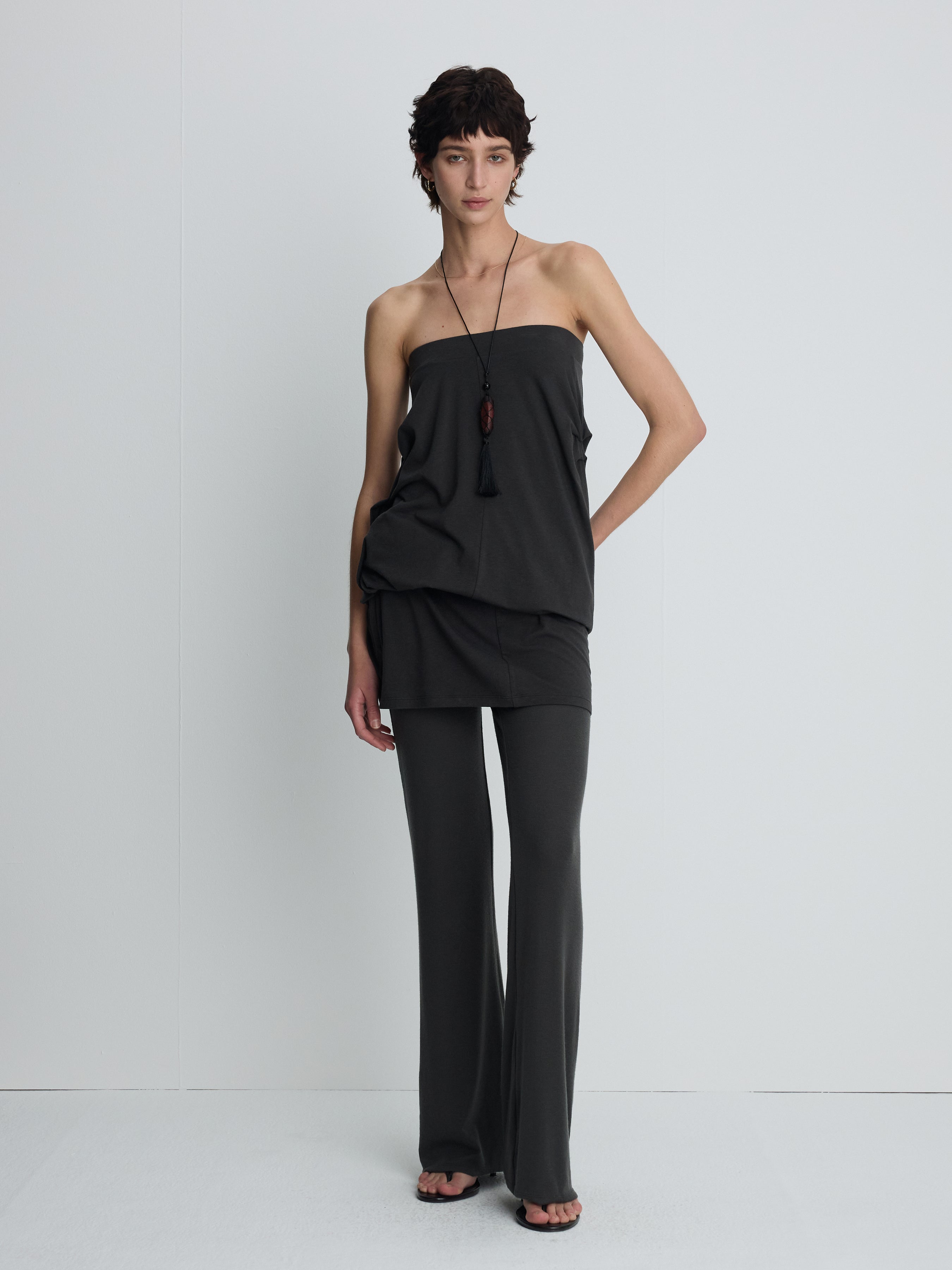(W) TENCEL RIBBED FLARED PANTS_ OLIVE CHARCOAL
