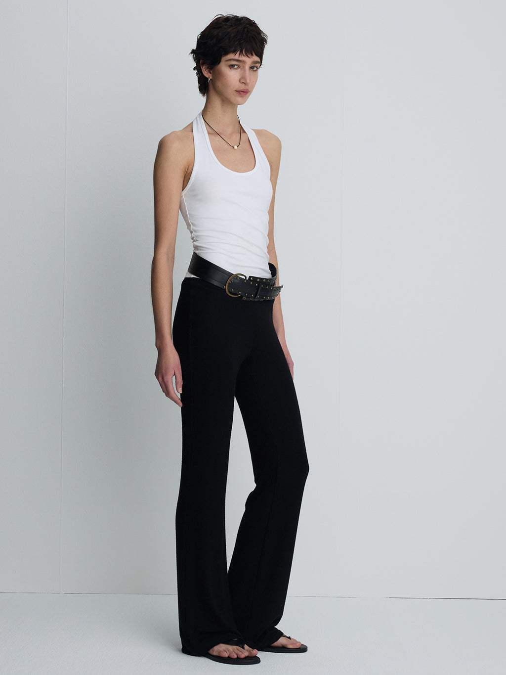 (W) HALTER-NECK SLEEVELESS TOP_ OFF WHITE