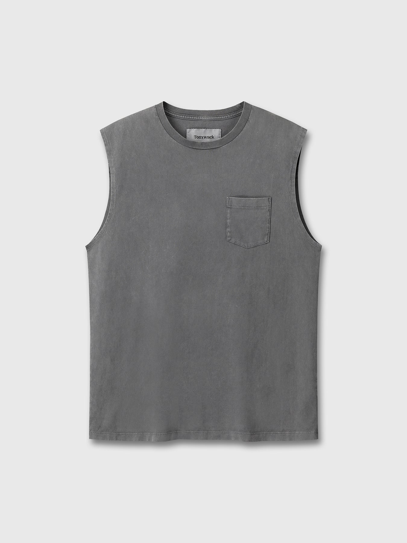 GARMENT-DYED PATCH POCKET SLEEVELESS_ FADED CARBON