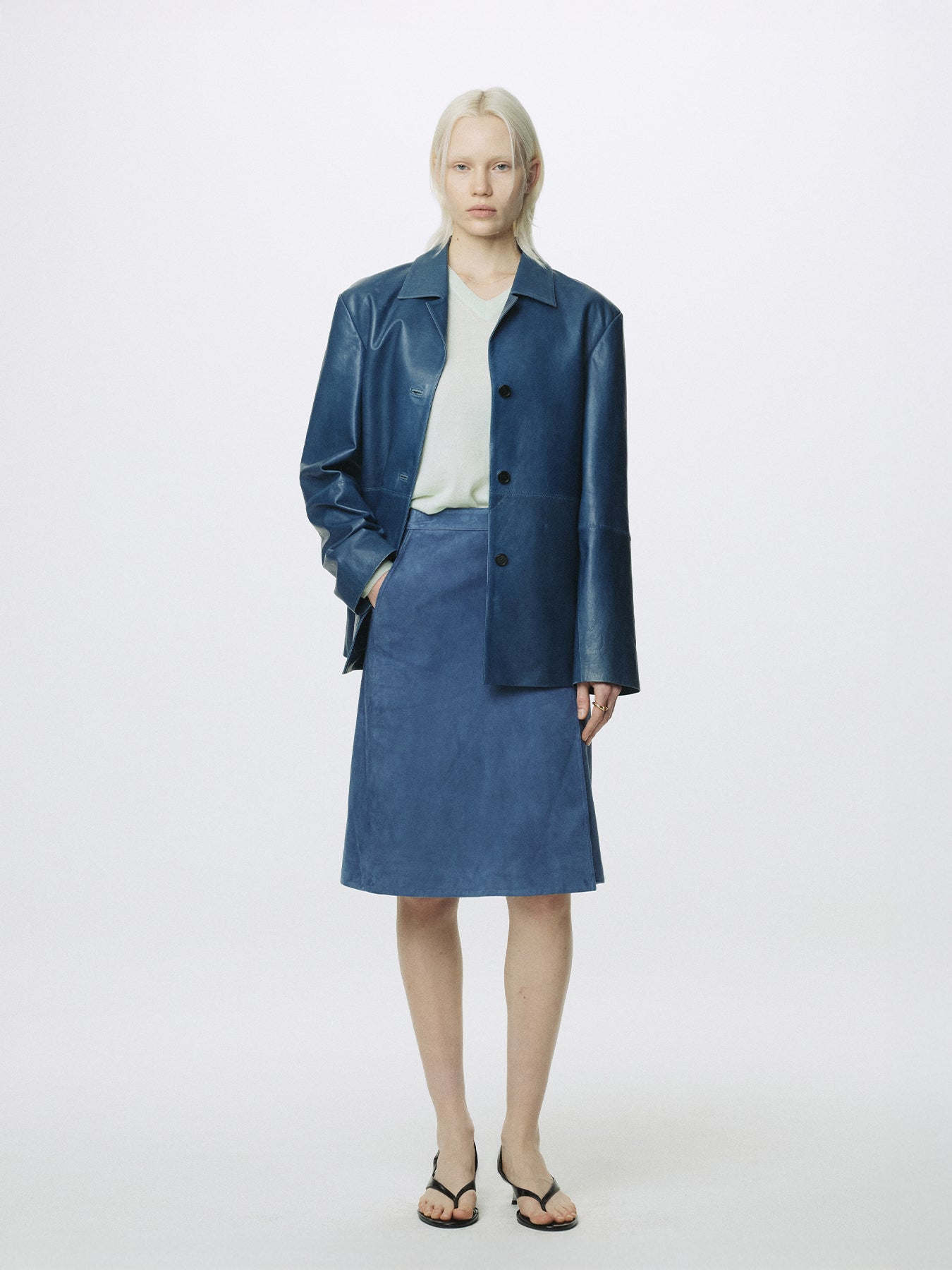 (W) VEGETABLE TANNED LAMB LEATHER OPEN COLLAR JACKET_ MID BLUE