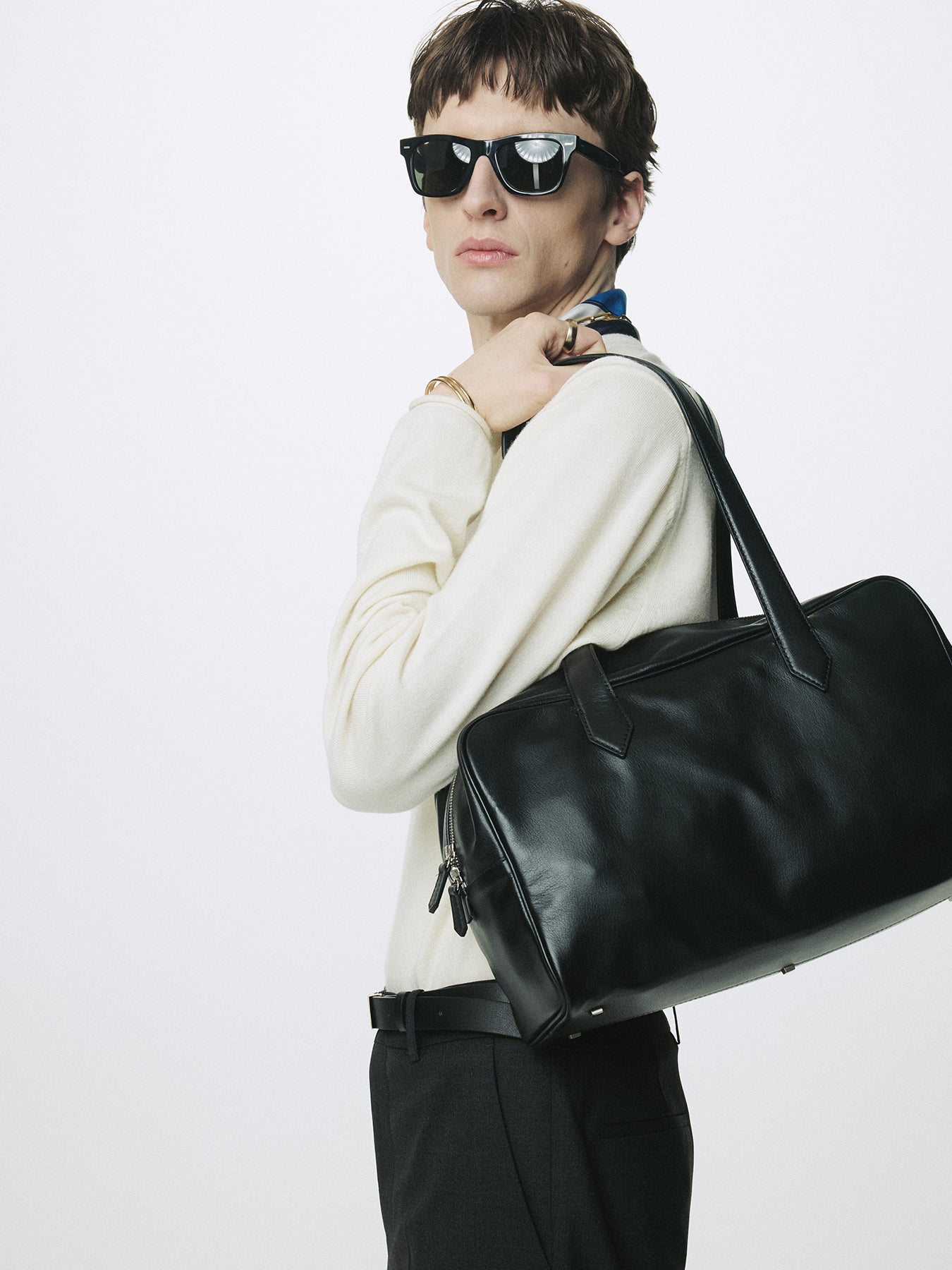 SOFT LEATHER SQUARE VALISE BAG_ BLACK