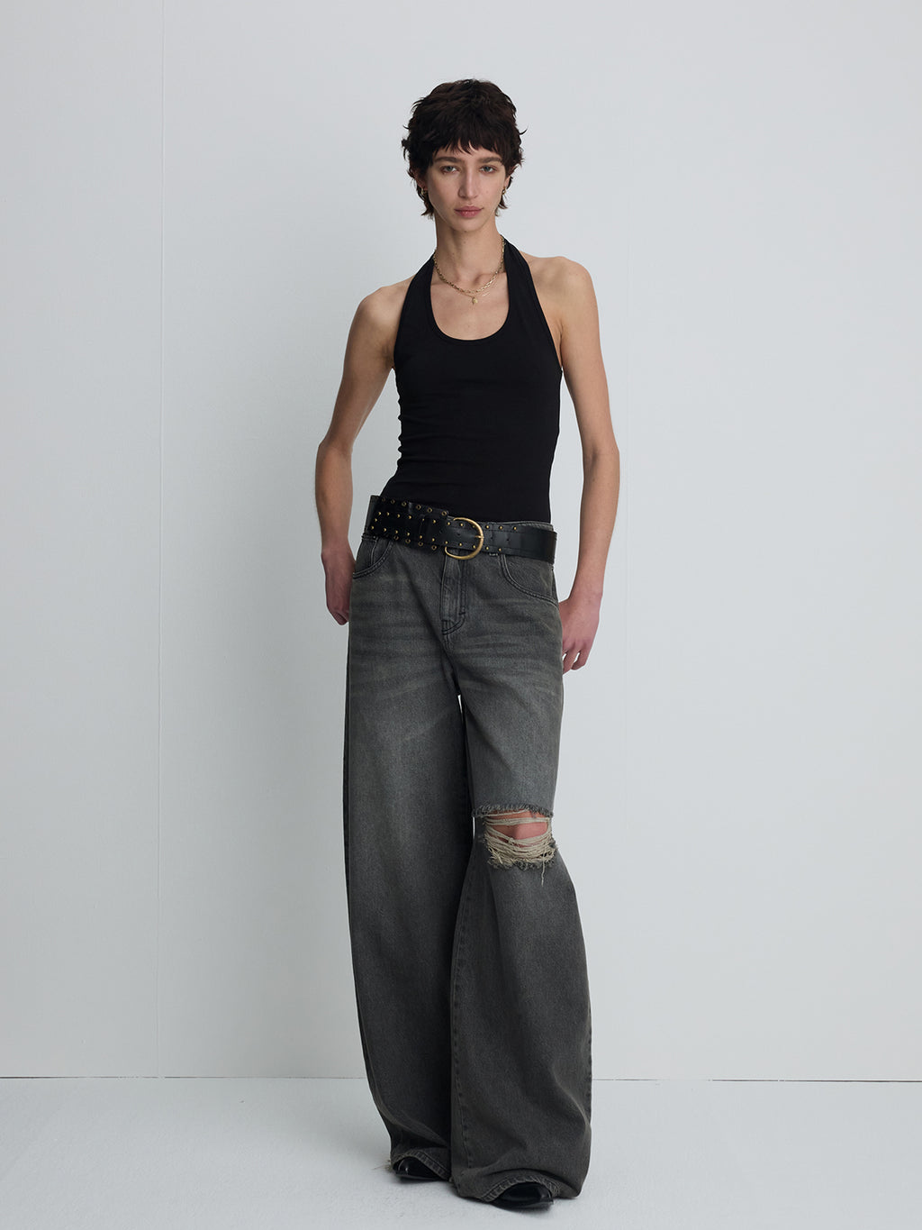 (W) HALTER-NECK SLEEVELESS TOP_ BLACK