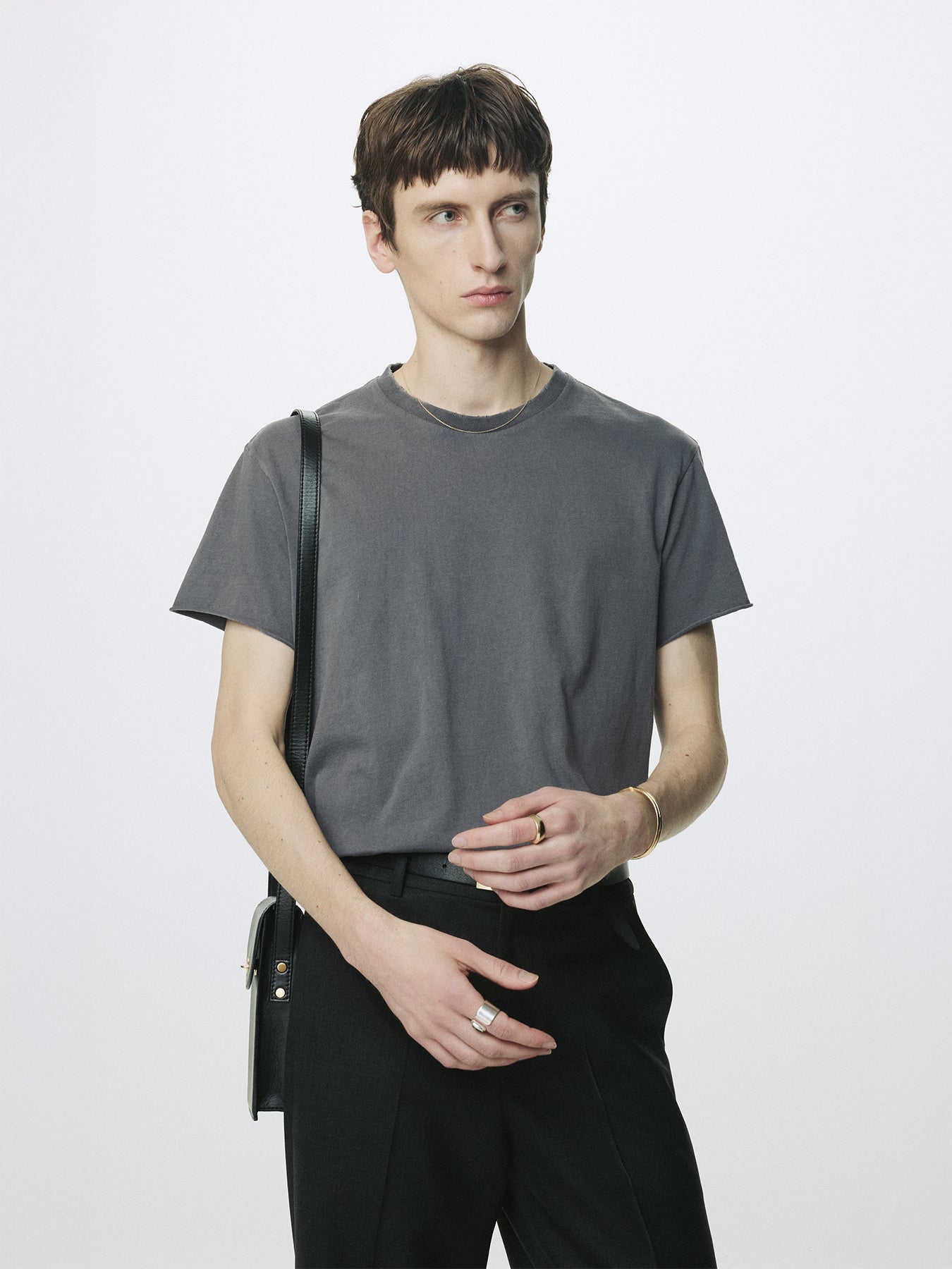 GARMENT DYED RAW EDGE T-SHIRT_ FADED CARBON