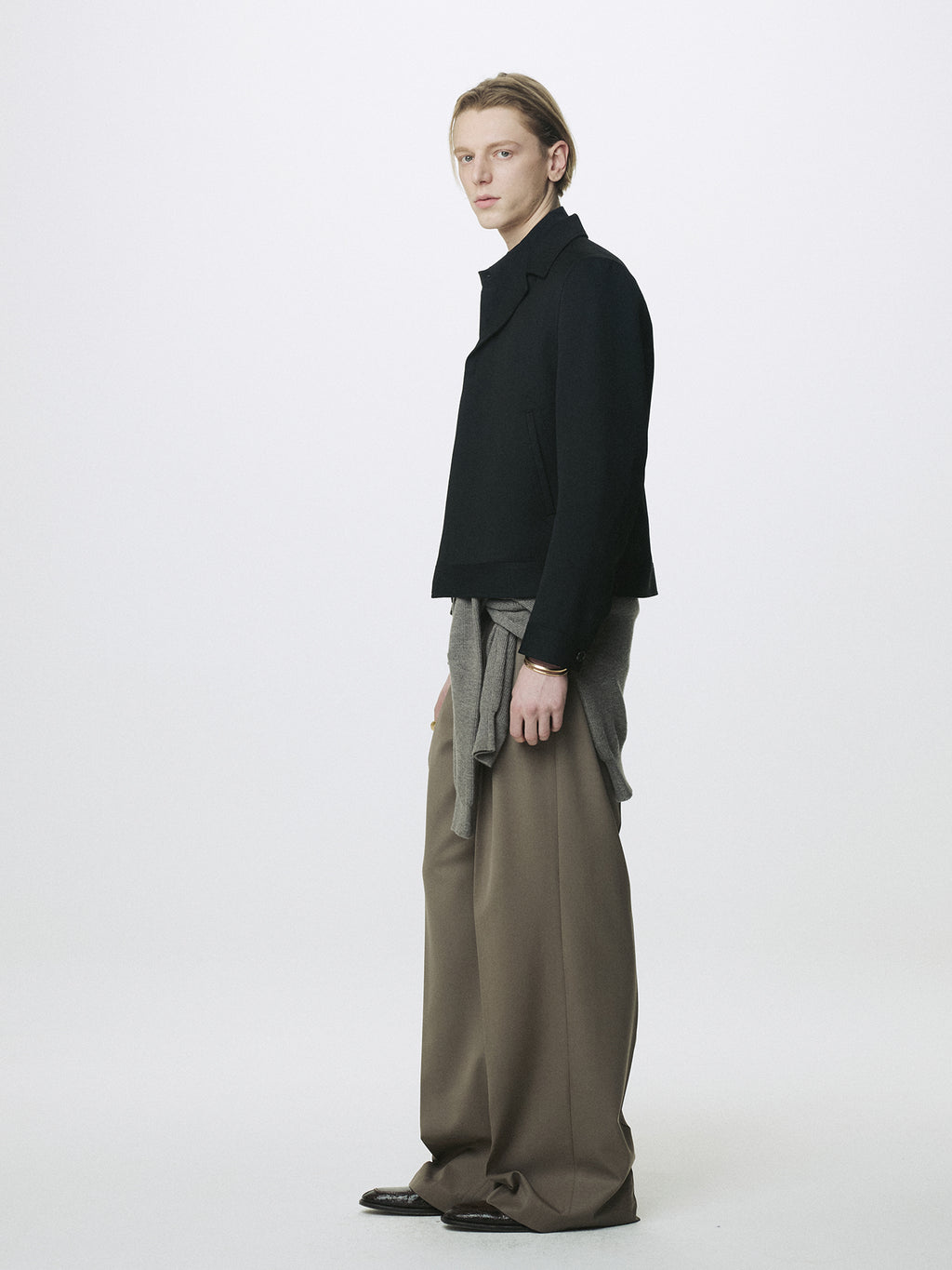 WOOL CROPPED TAILORED BLOUSON_ BLACK