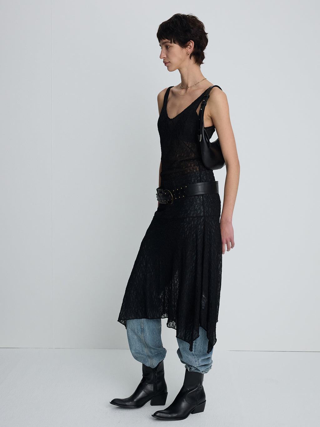 (W) LACE SLEEVELESS MAXI DRESS_ BLACK