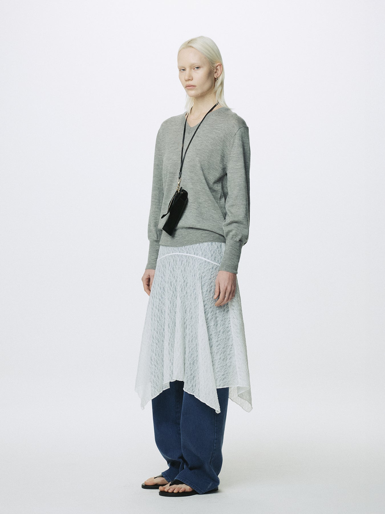 (W) LACE DRAPED SKIRT_ OFF WHITE