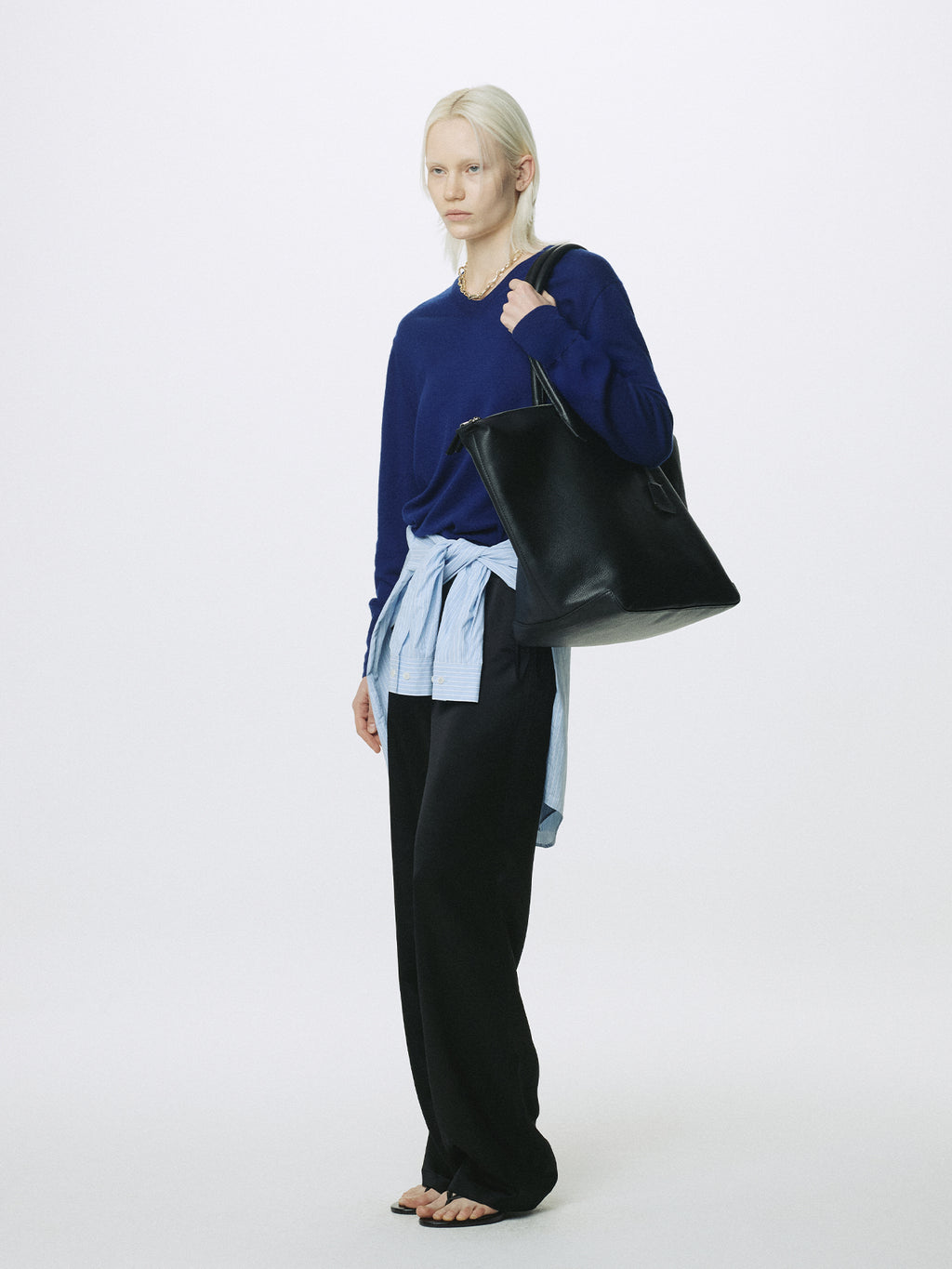 (W) AIRY CASHMERE V-NECK_ BLUE