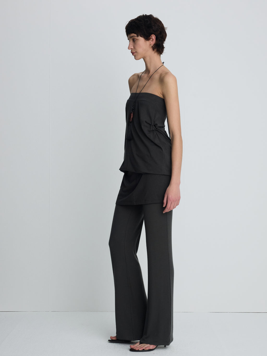 (W) TENCEL RIBBED FLARED PANTS_ OLIVE CHARCOAL