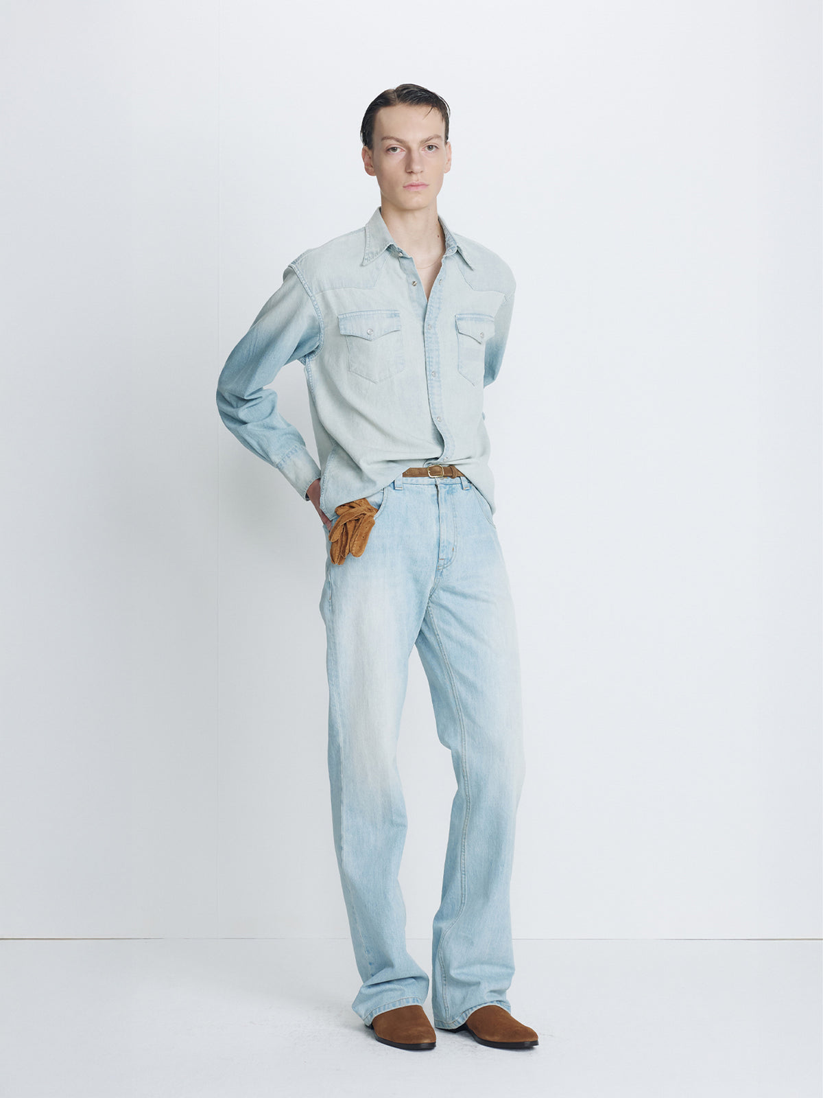 FLARED-LEG DENIM JEANS_ FADED LIGHT BLUE
