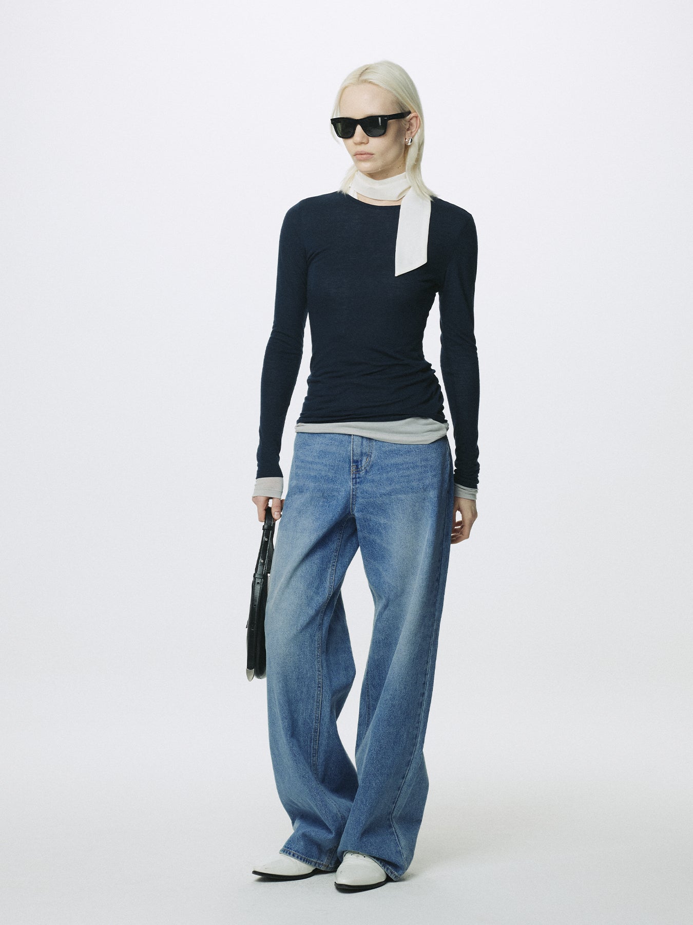 (W) WIDE-LEG BAGGY DENIM JEANS _ WASHED BLUE