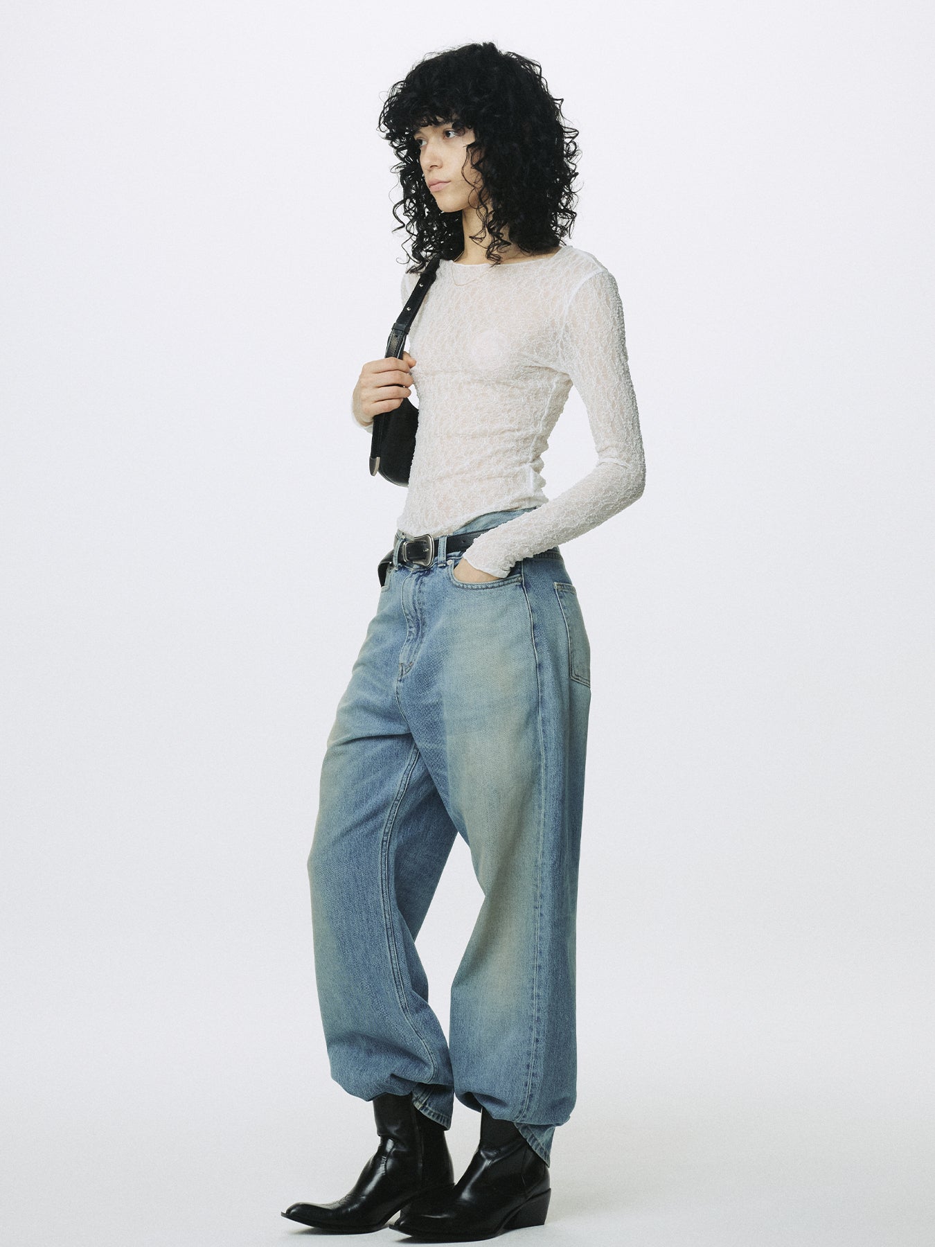 (W) LACE LONG SLEEVE TOP_ OFF WHITE