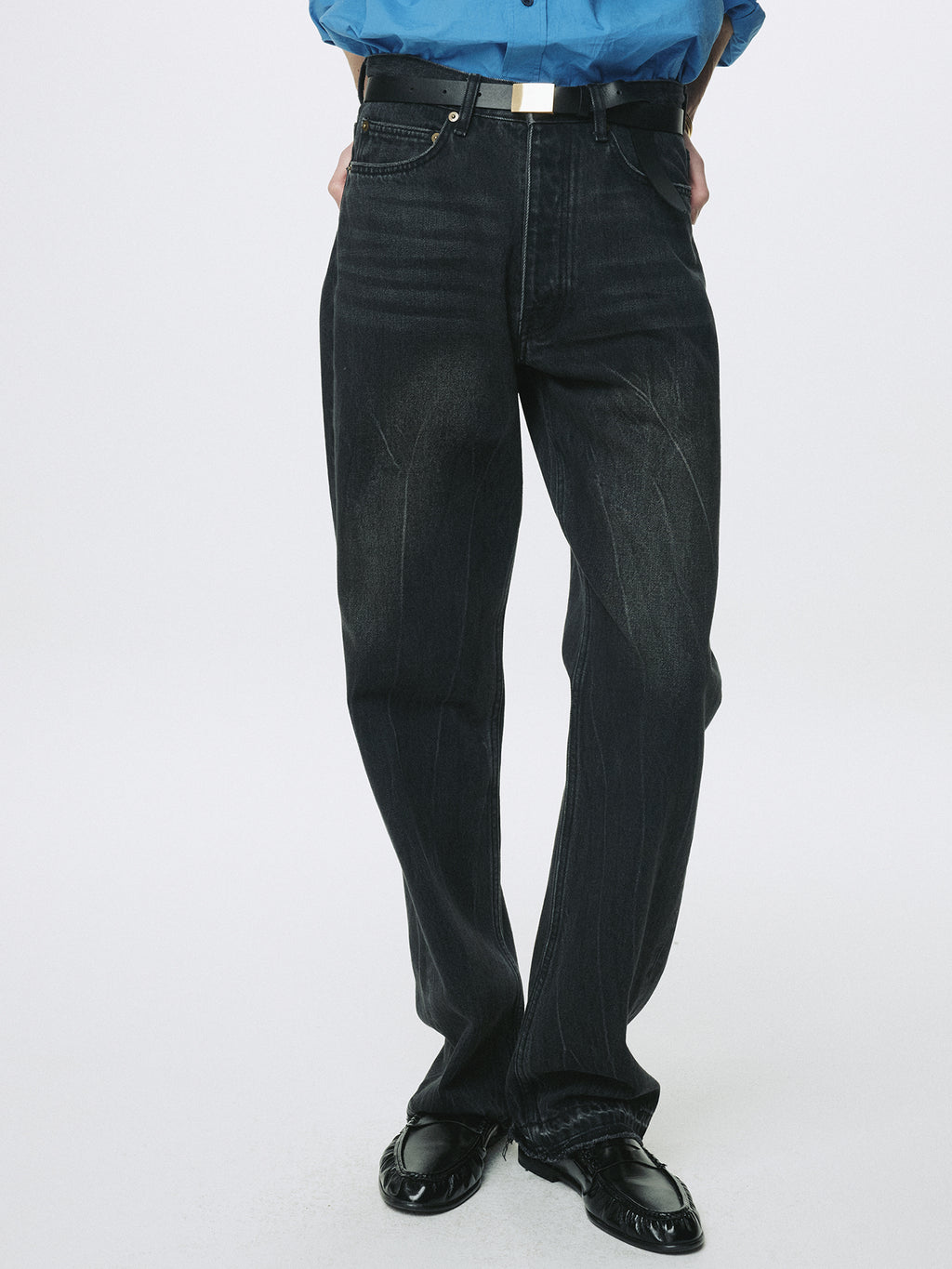FRAYED HEM LOOSE STRAIGHT DENIM JEANS_ WASHED BLACK