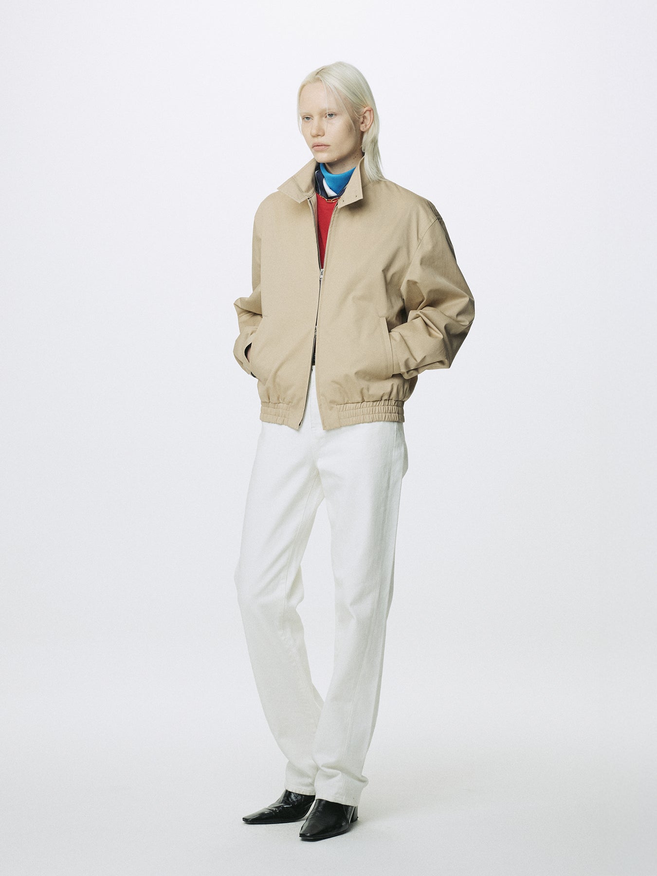 (W) TWISTED SEAM STRAIGHT-LEG DENIM JEANS_ OFF WHITE