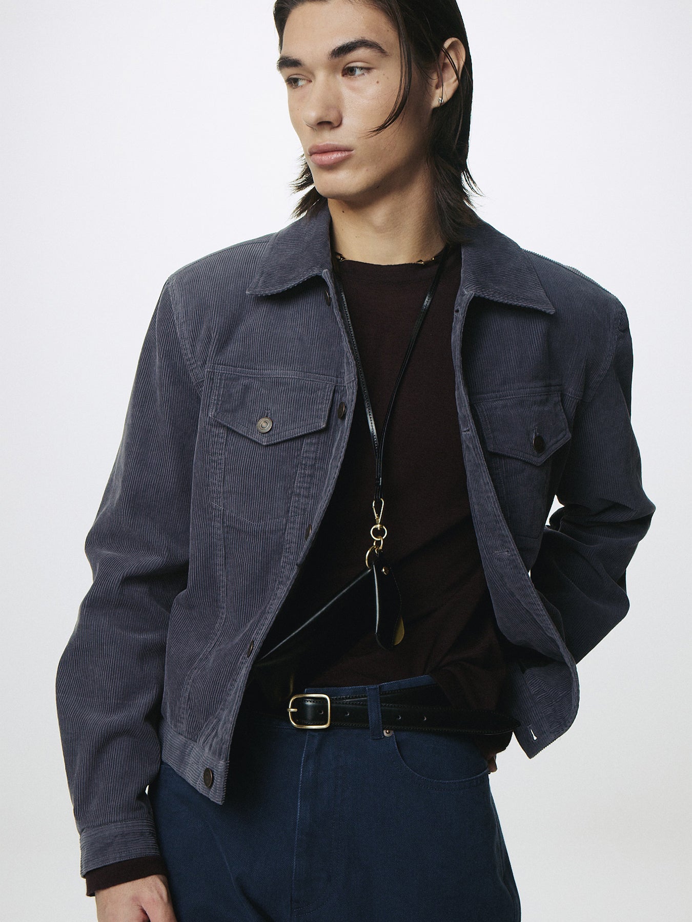 OVAL GOLDEN BRASS BUCKLE LEATHER BELT_ BLACK