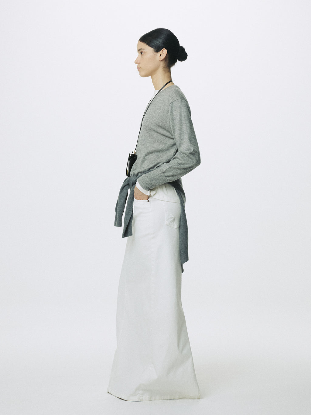 (W) WHITE SLIM FIT DENIM MAXI SKIRT_ OFF WHITE