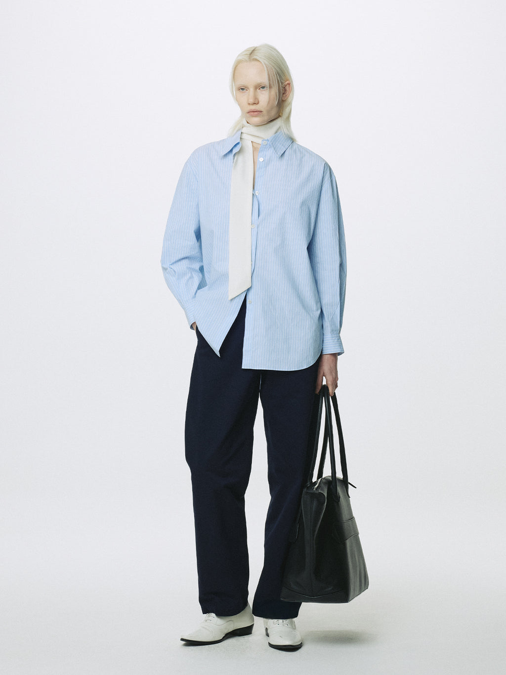 (W) CURVED COTTON CHINO PANTS_ NAVY