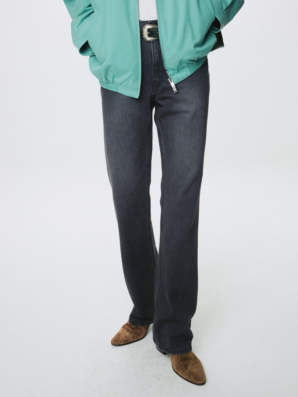 FLARED-LEG DISTRESSED DENIM JEANS_ WASHED BLACK