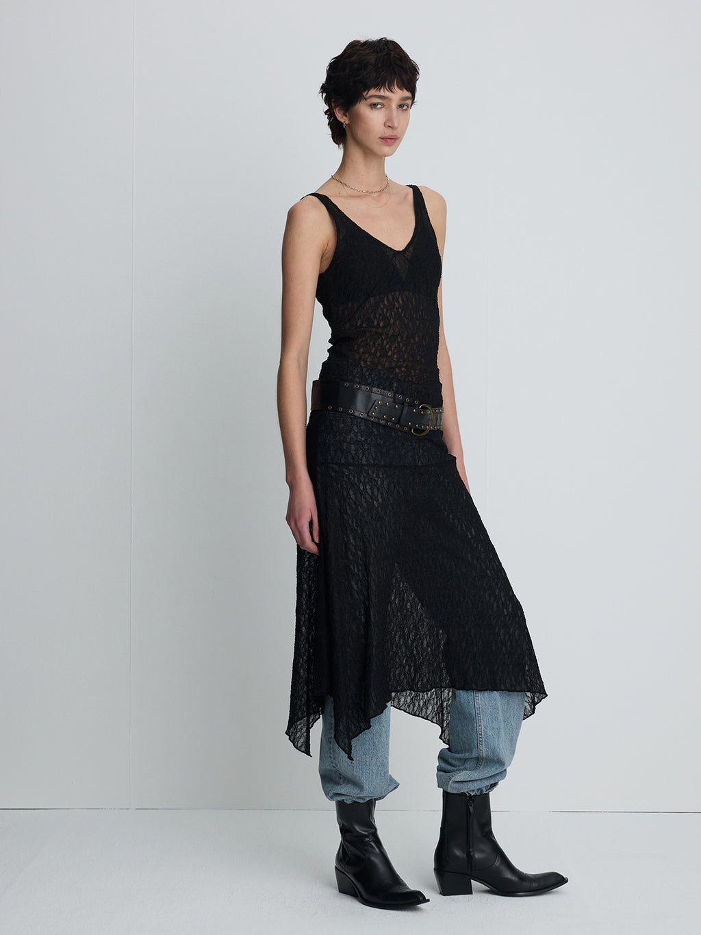 (W) LACE SLEEVELESS MAXI DRESS_ BLACK