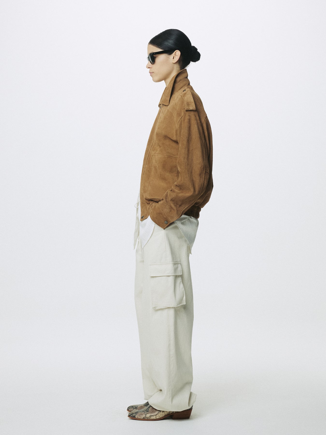 (W) GOAT SUEDE BOMBER JACKET_ CAMEL