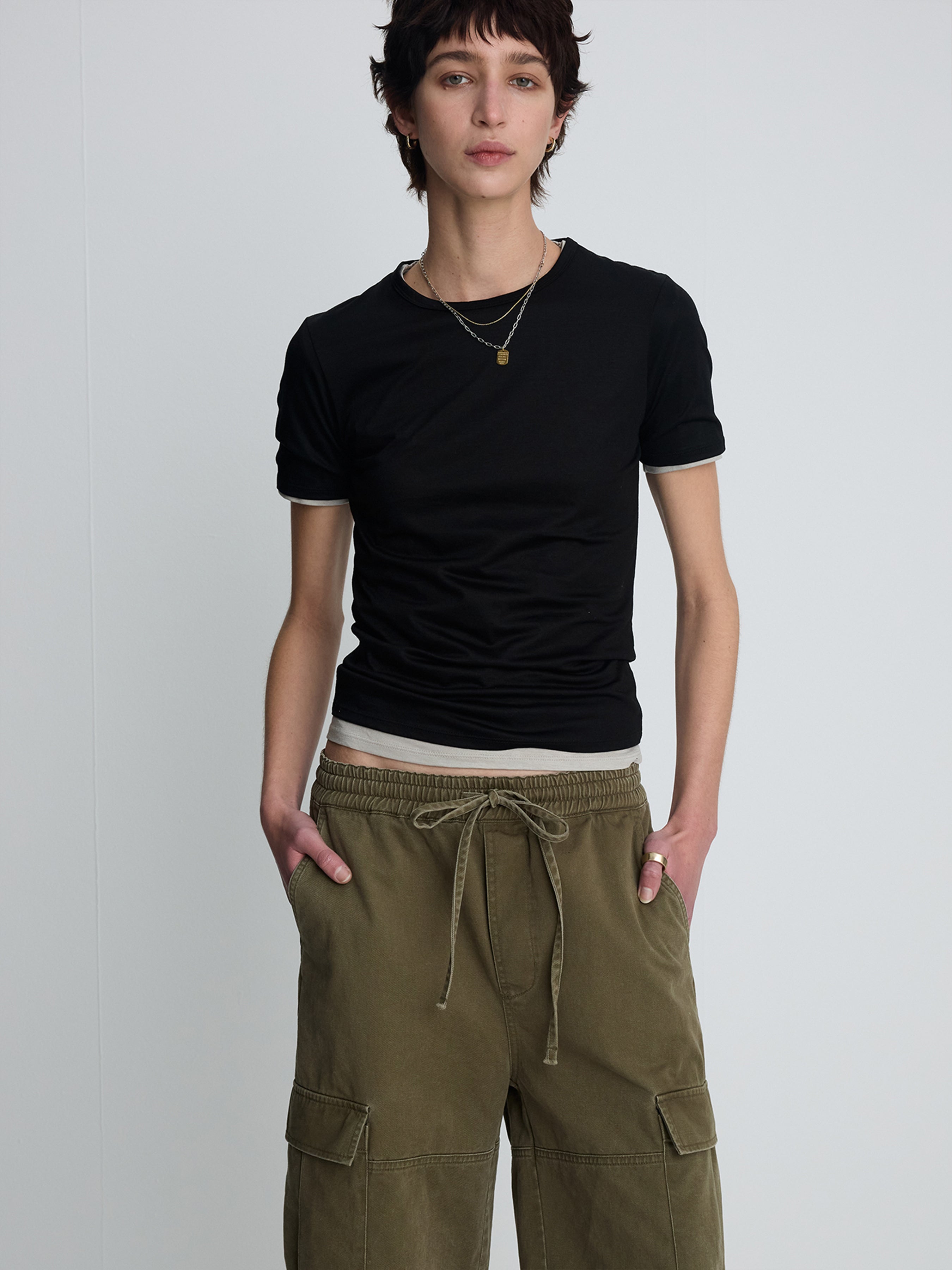 (W) GARMENT-WASHED CARGO SHORTS_ OLIVE