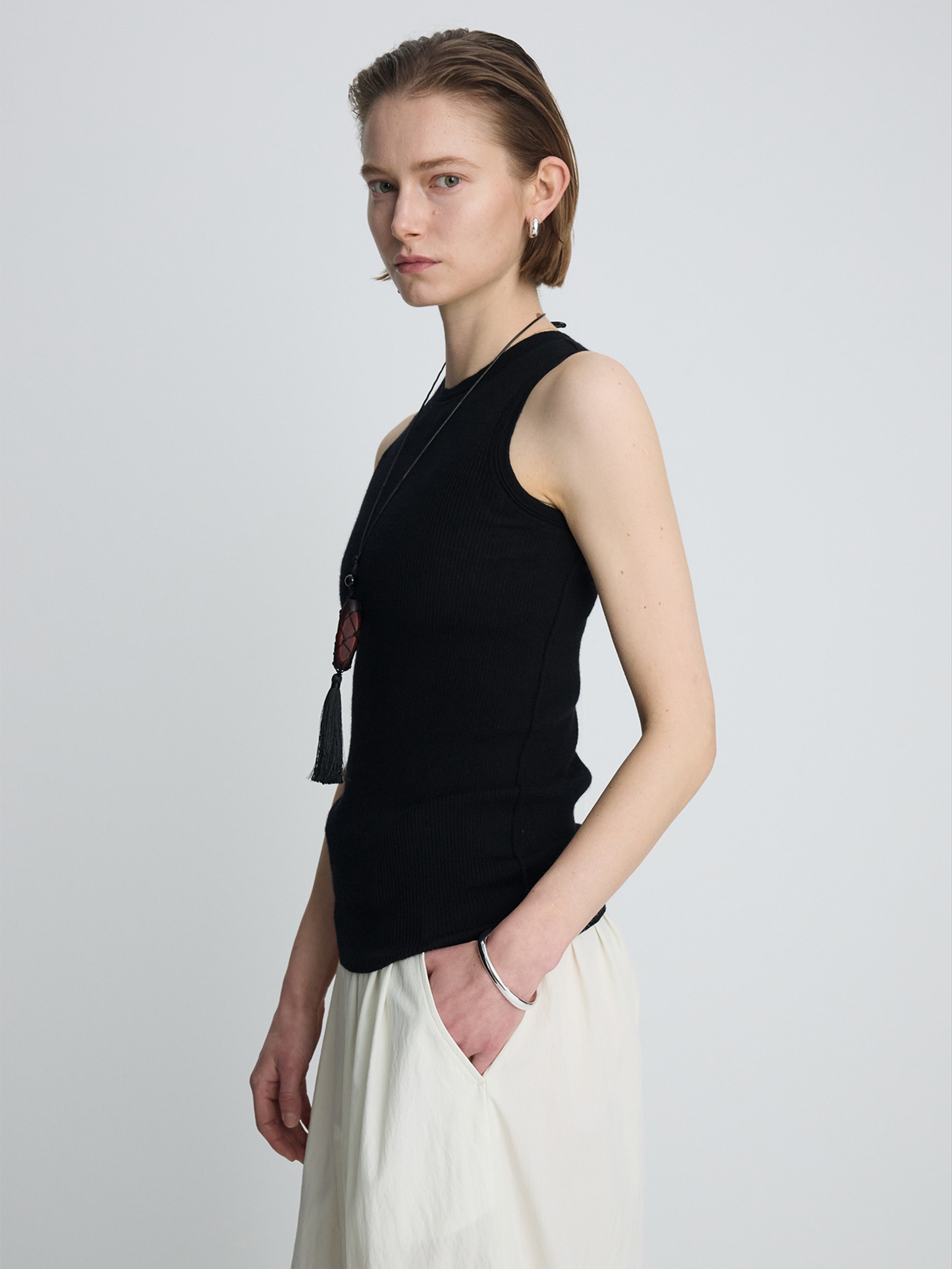 (W) WOOL CASHMERE RIBBED TANK TOP_ BLACK