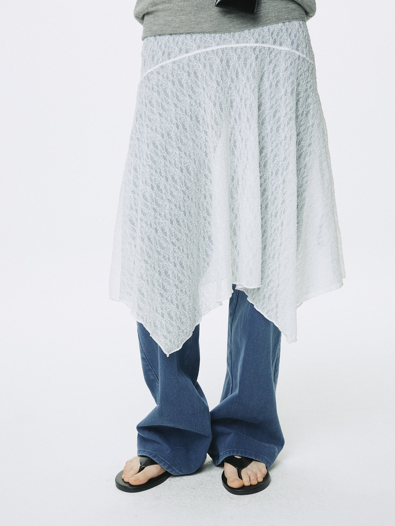 (W) LACE DRAPED SKIRT_ OFF WHITE