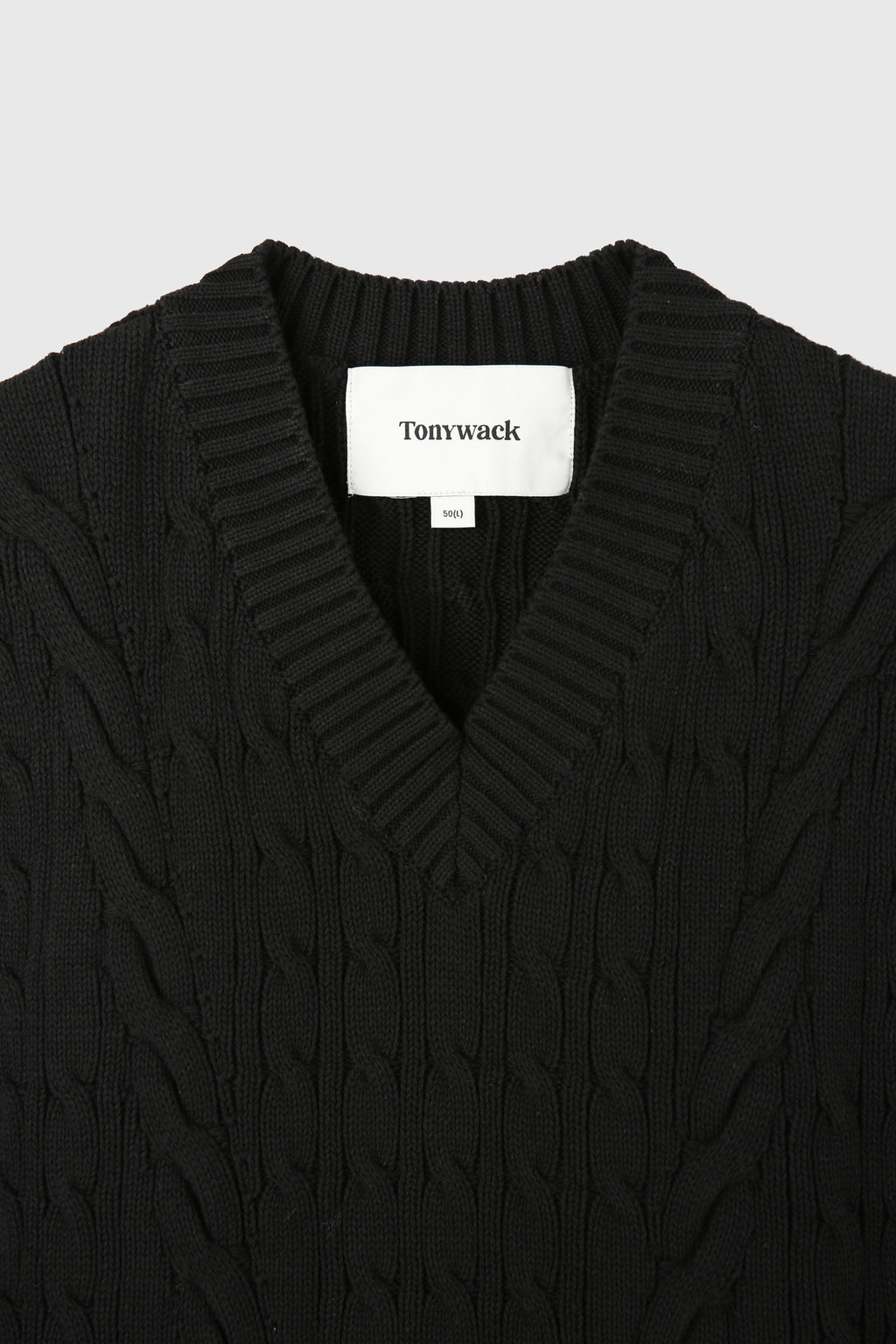 Cotton Twist V-Cable knit Vest_ Black