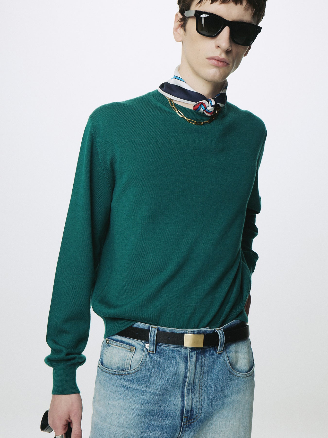 GOLD TONE PLATE BUCKLE SMOOTH LEAHTER BELT_ BLACK