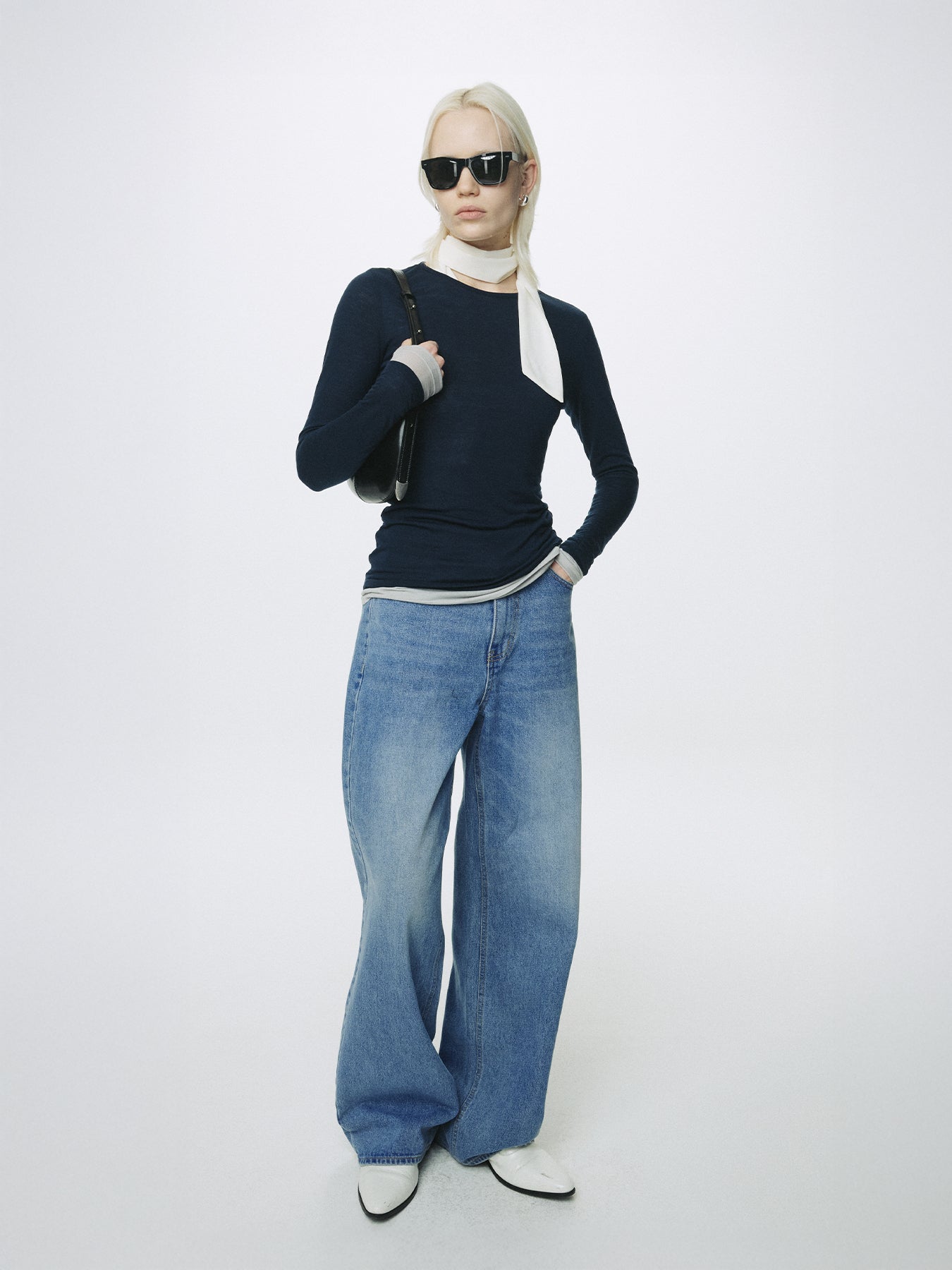 (W) WIDE-LEG BAGGY DENIM JEANS _ WASHED BLUE