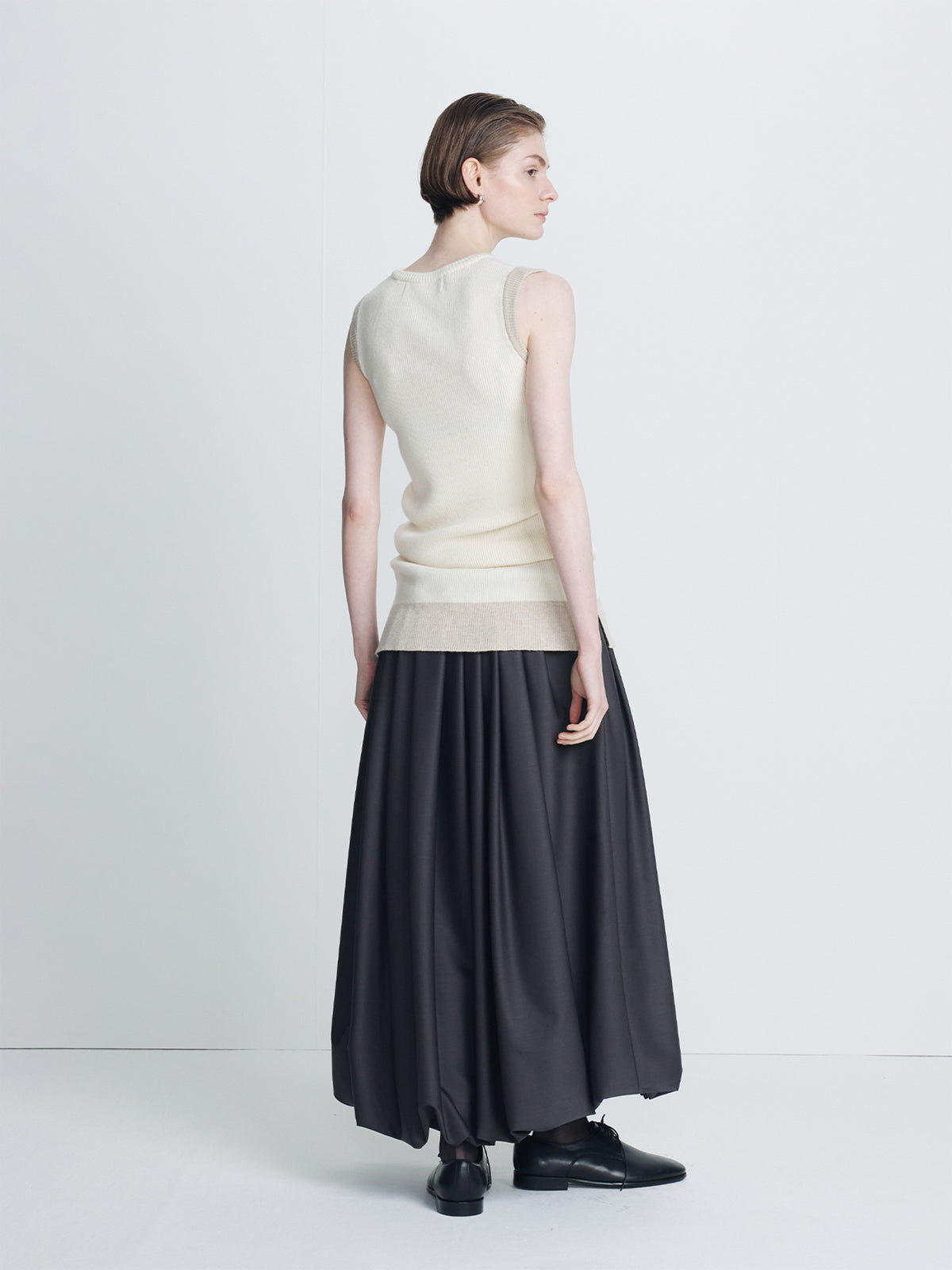 (W) SUPERFINE WOOL RIBBED VEST_ ECRU/BEIGE