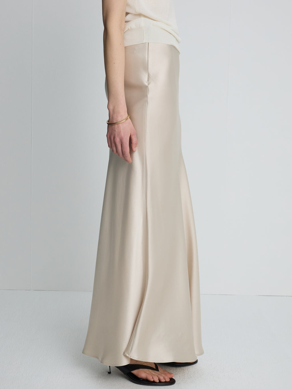 (W) SLIP MAXI SKIRT_ BEIGE