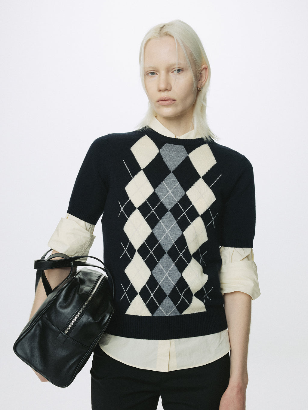 (W) SUPERFINE WOOL ARGYLE CREW NECK SWEATER_ NAVY WAX YELLOW