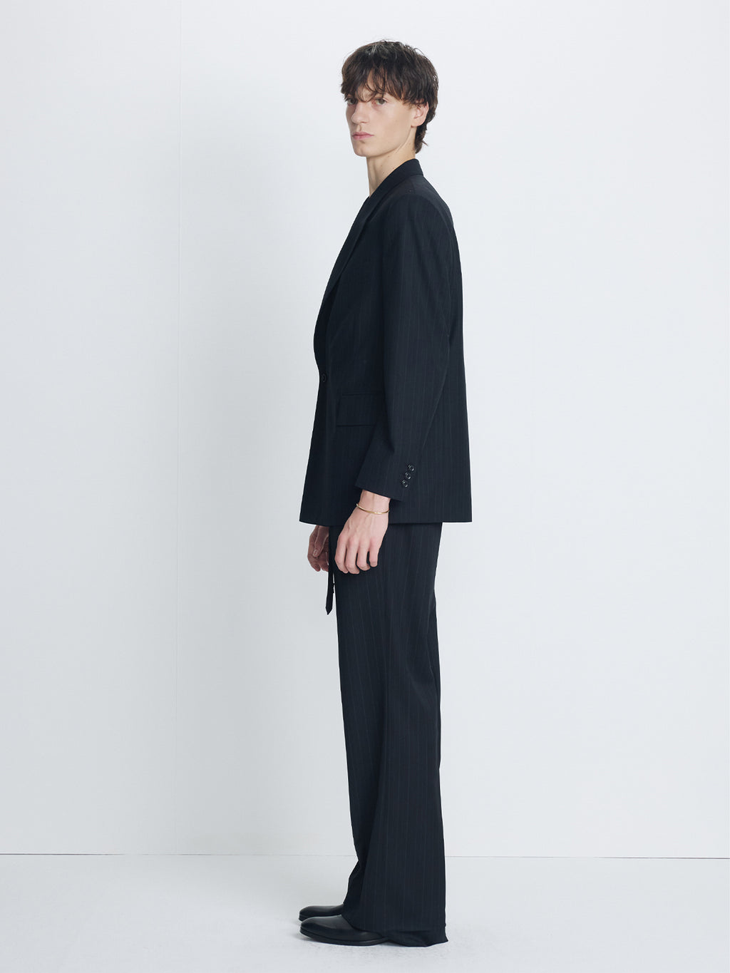 PINSTRIPED WOOL TAILORED WRAP BLAZER_ BLACK PINSTRIPE