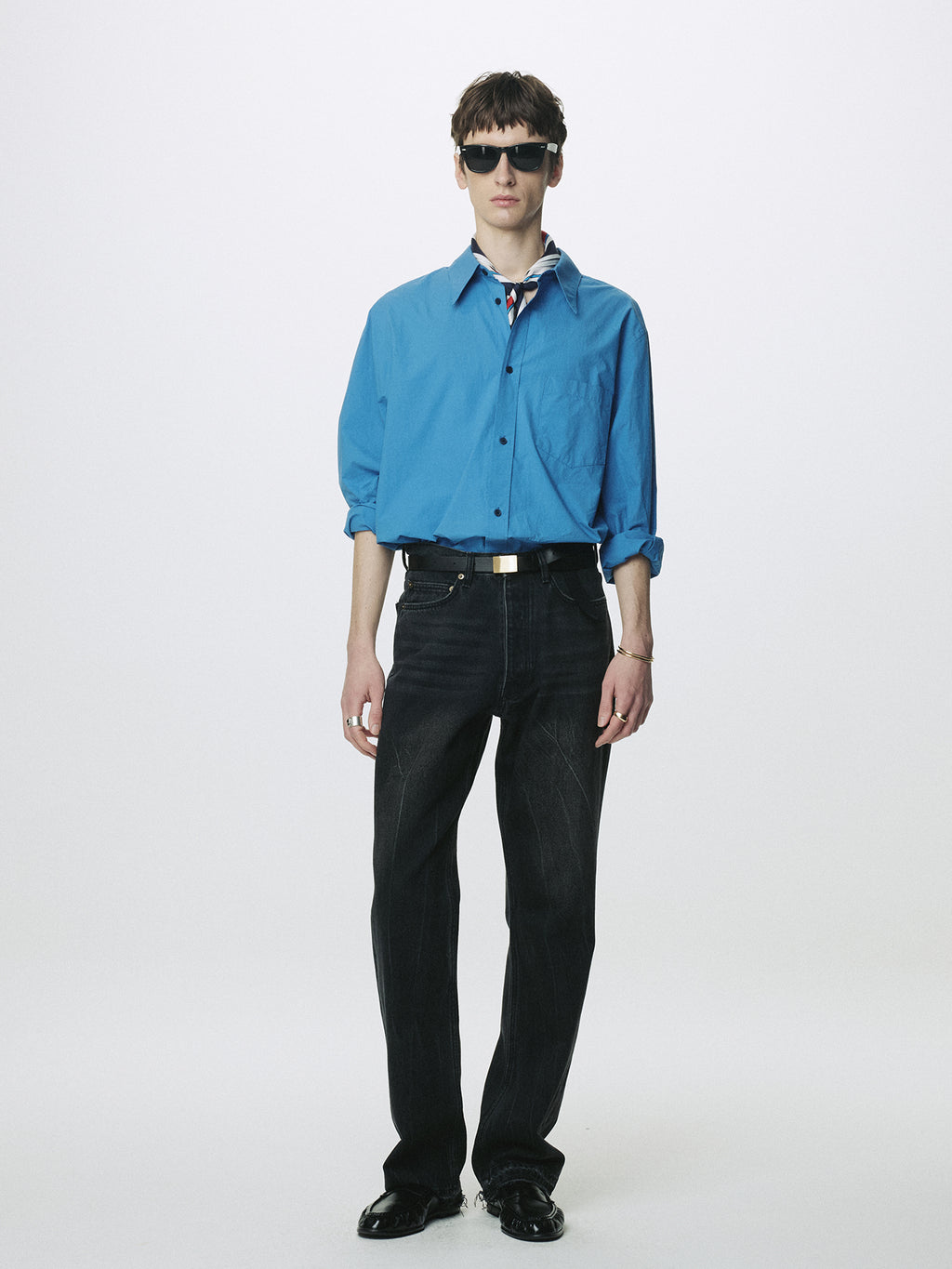 FRAYED HEM LOOSE STRAIGHT DENIM JEANS_ WASHED BLACK